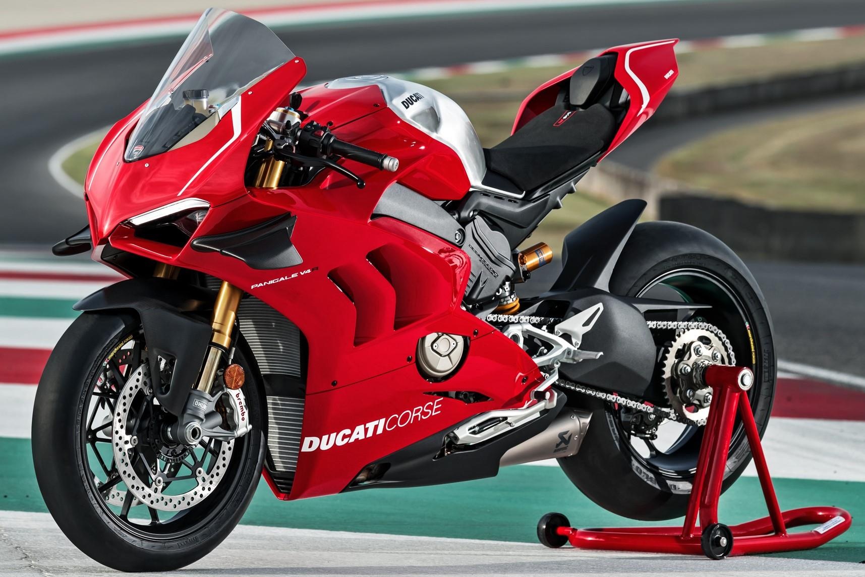 'Sieu moto' Ducati Panigale V4 R cap ben Malaysia, sap toi luot VN hinh anh