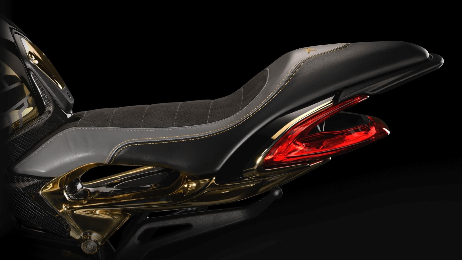 MV Agusta Dragster 800 RC ma vang anh 5