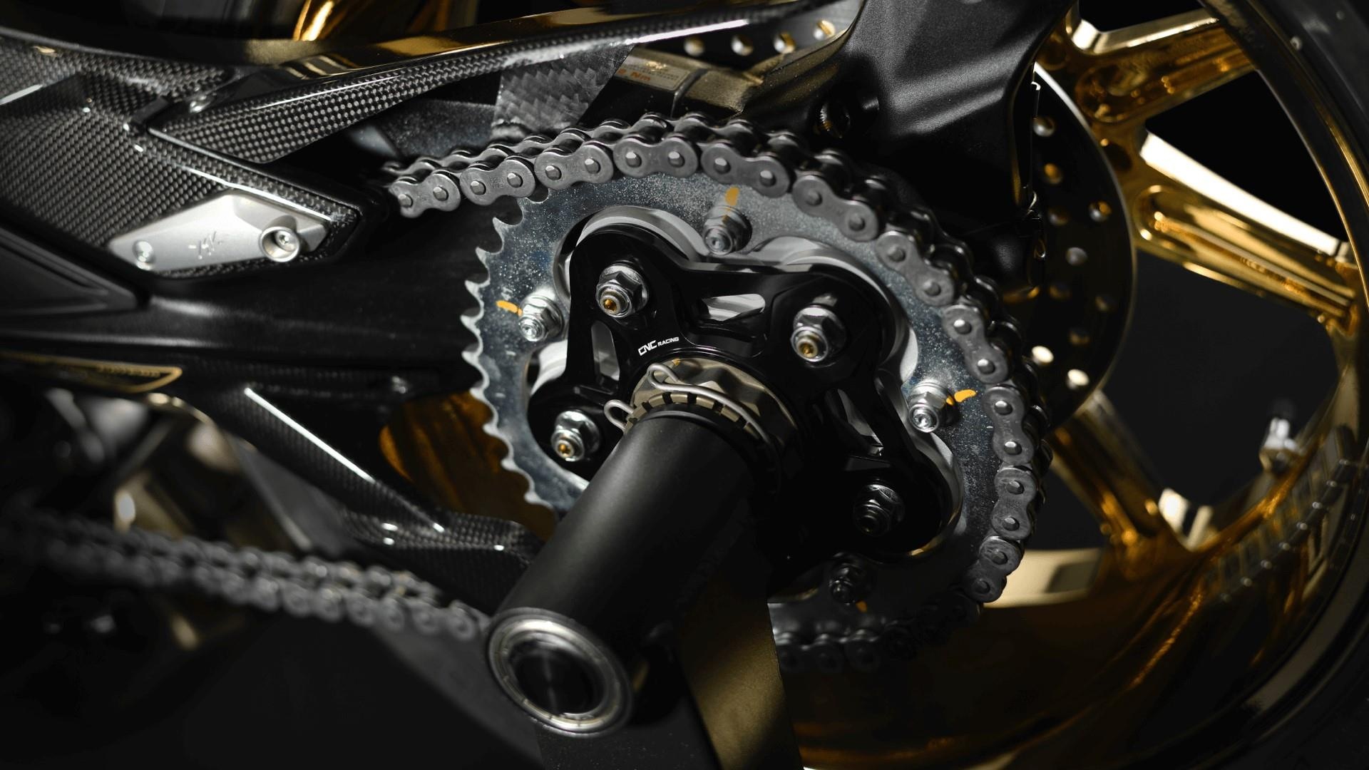 MV Agusta Dragster 800 RC ma vang anh 7