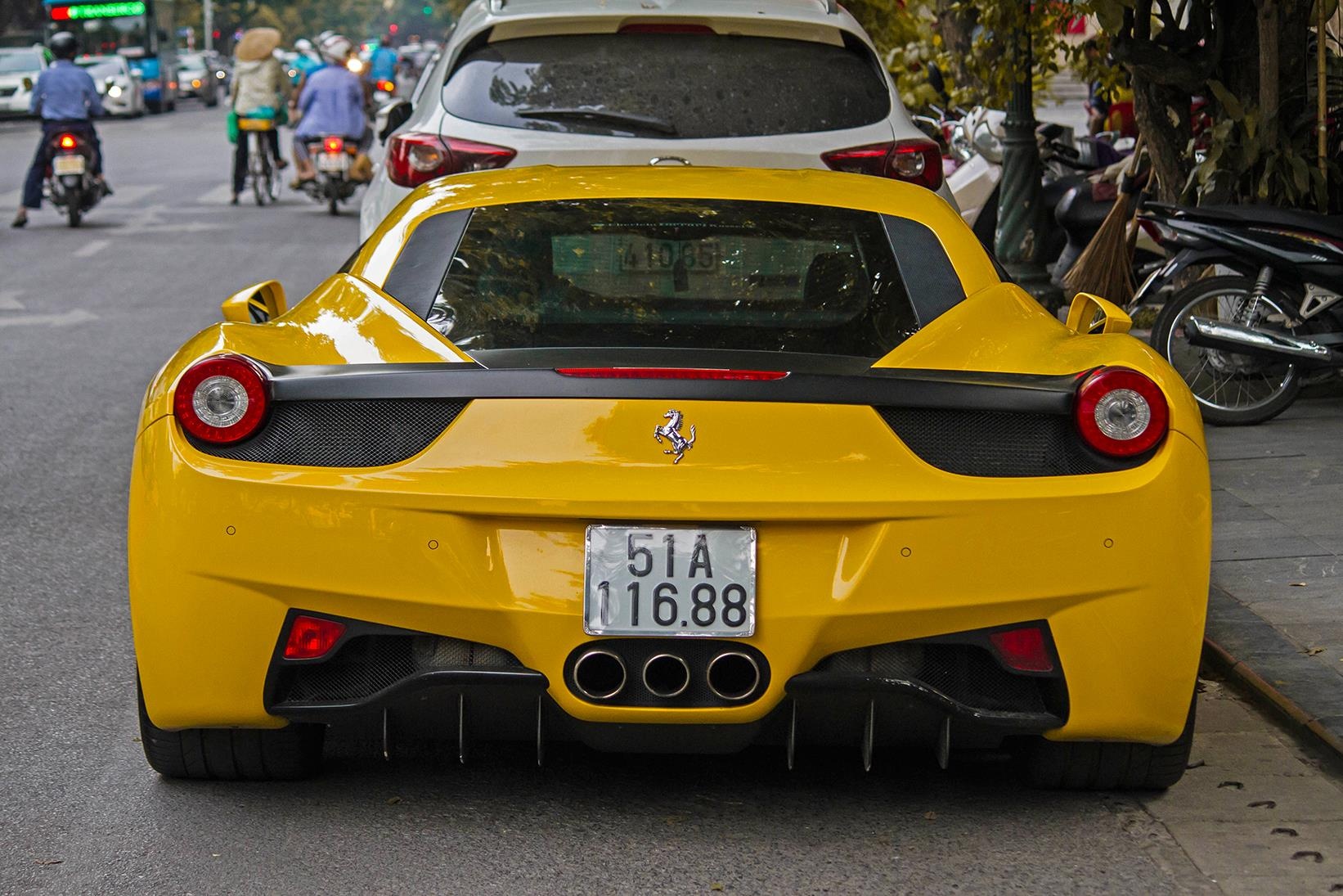 Sieu xe Ferrari 458 Italia tai xuat anh 6