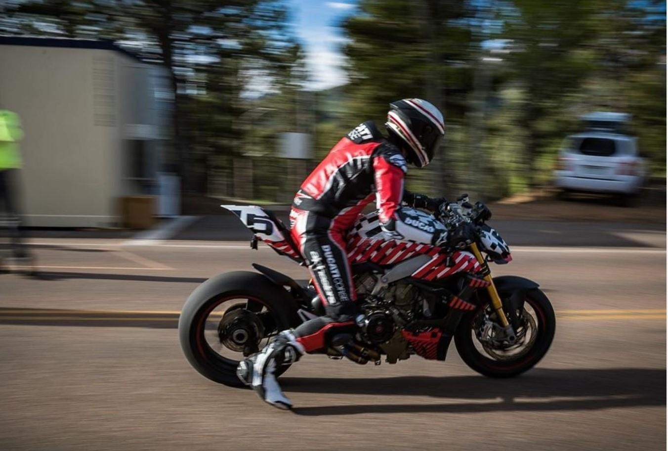 Tay đua của Ducati tử nạn ảnh 2 Tay dua cua Ducati tu nan anh 2