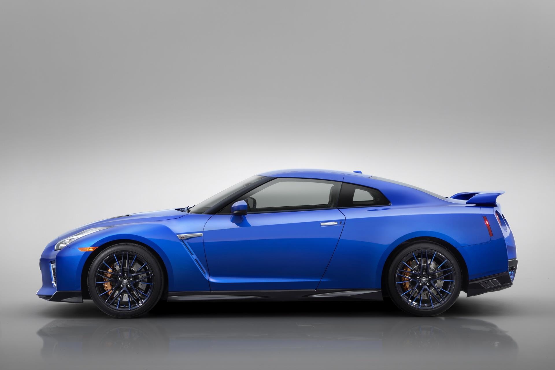 Nissan GT-R ban dac biet 50th Anniversary Edition anh 8
