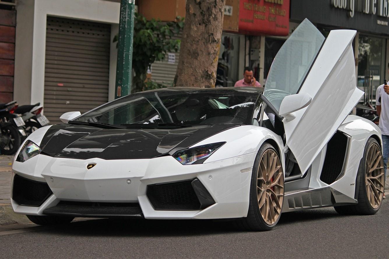 Can canh Lamborghini Aventador Roadster do Novitec doc nhat VN hinh anh