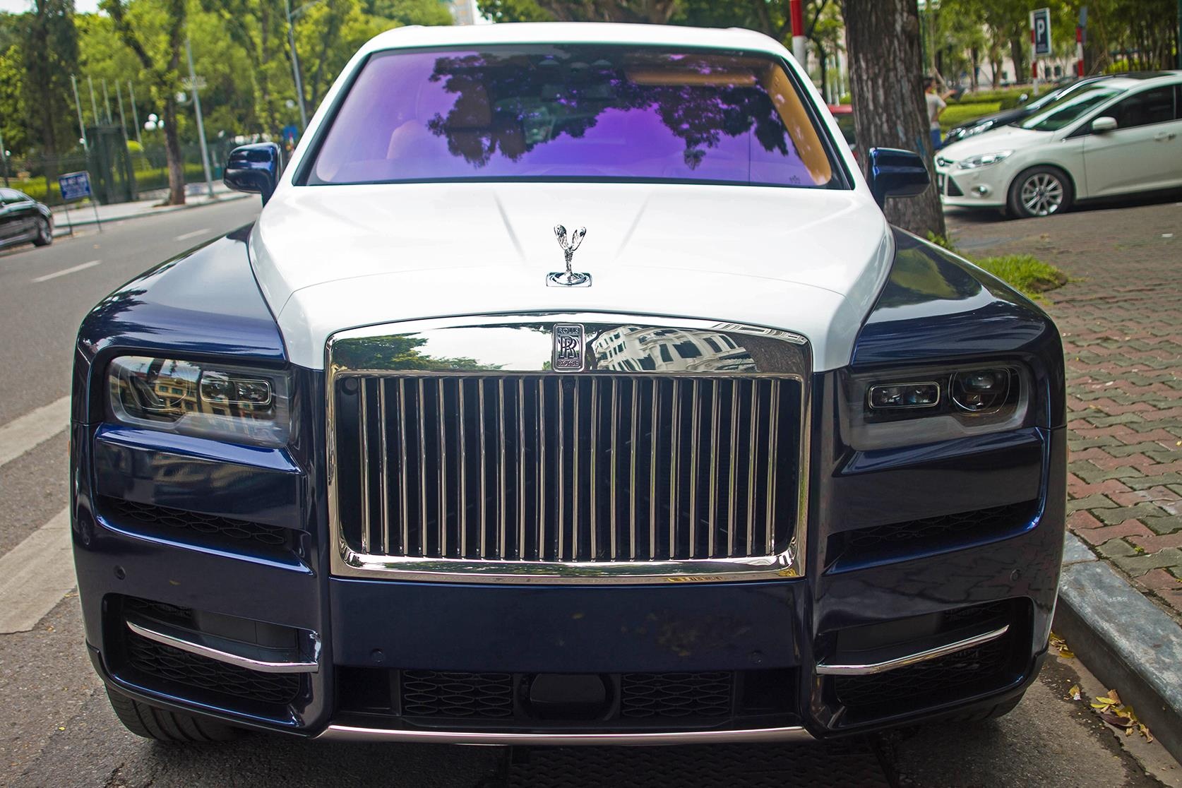 SUV Rolls-Royce Cullinan lot xac anh 2