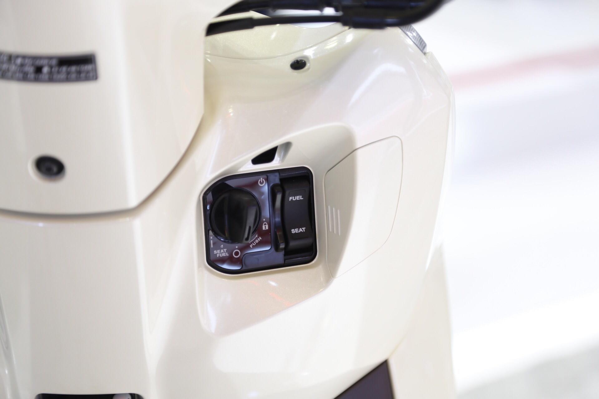 Đắt hơn bản cũ, Honda Lead có khác biệt gì? ảnh 12 Dat hon ban cu, Honda Lead co khac biet gi? anh 12