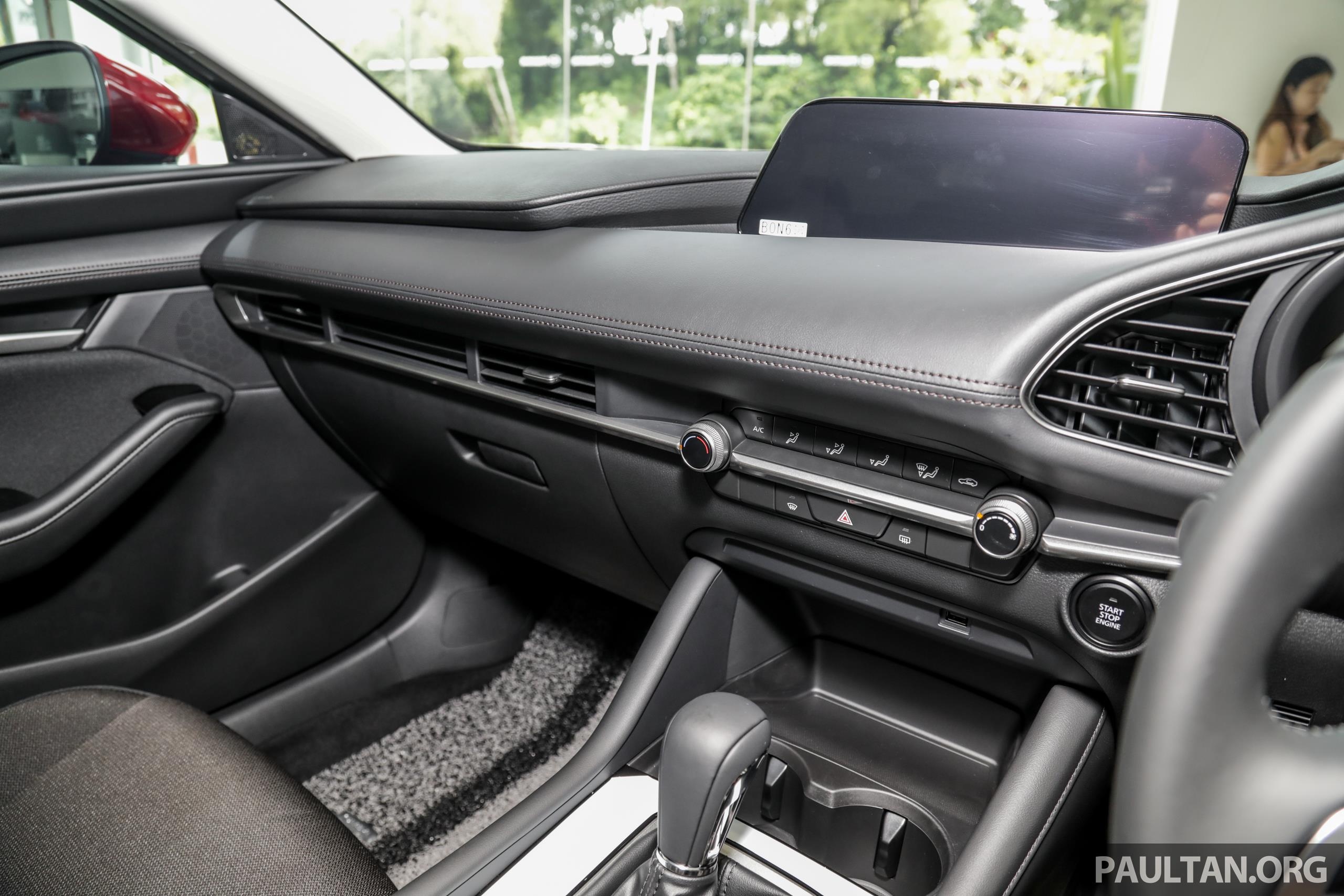 Can canh Mazda 3 2019 tai Malaysia anh 3