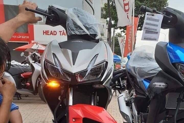 Giải pháp mới cho đèn xi-nhan trên Honda Winner X ảnh 1 Giai phap moi cho den xi-nhan tren Honda Winner X anh 1
