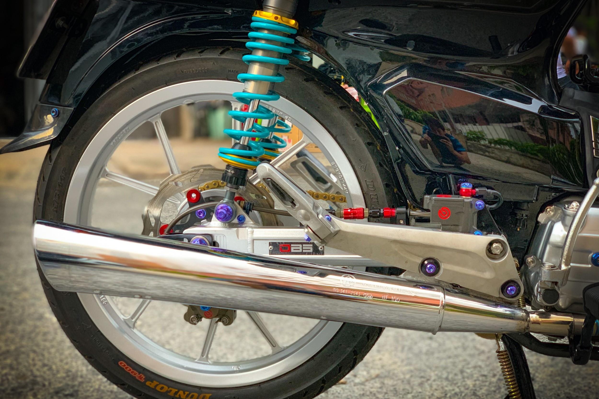 Huyen thoai Honda Dream do 200 trieu anh 10