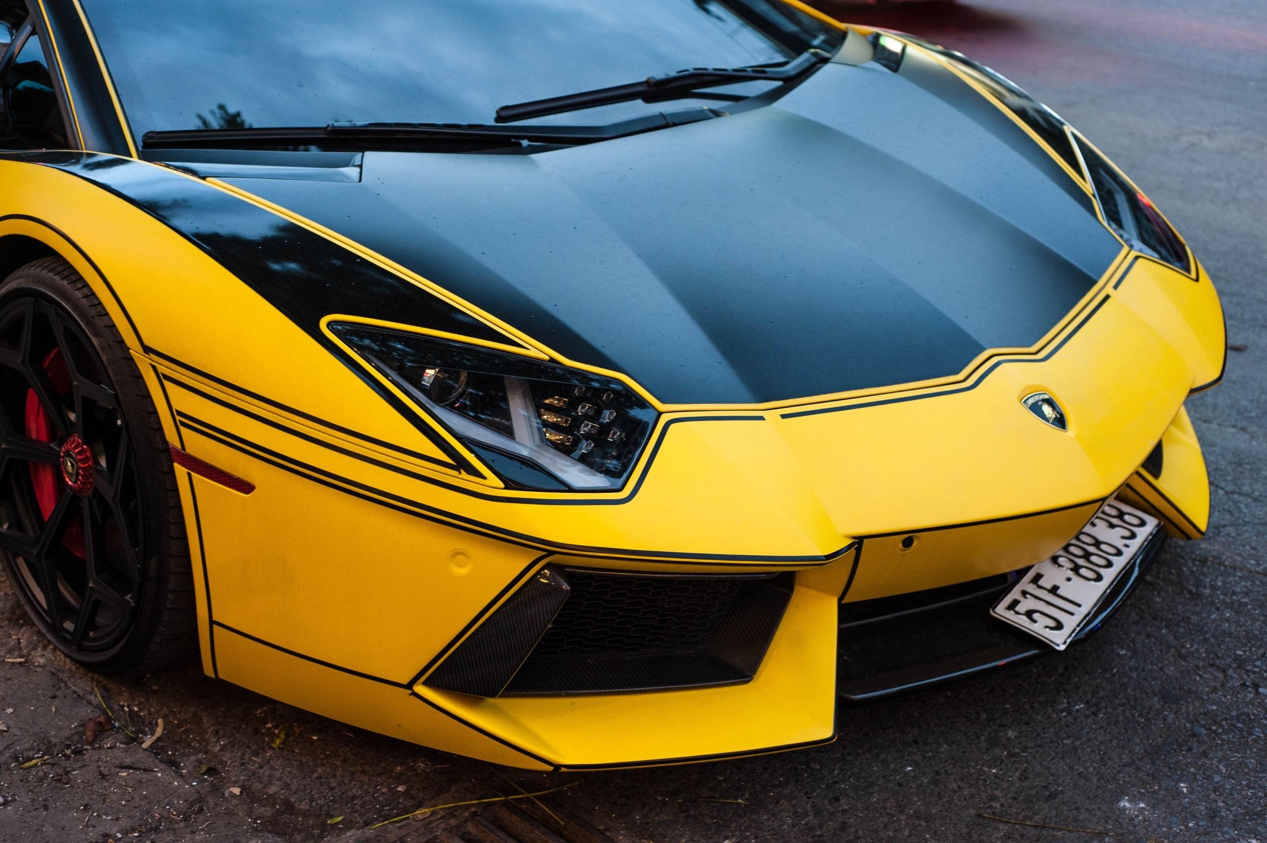 Lamborghini Aventador chinh hang dau tien anh 6