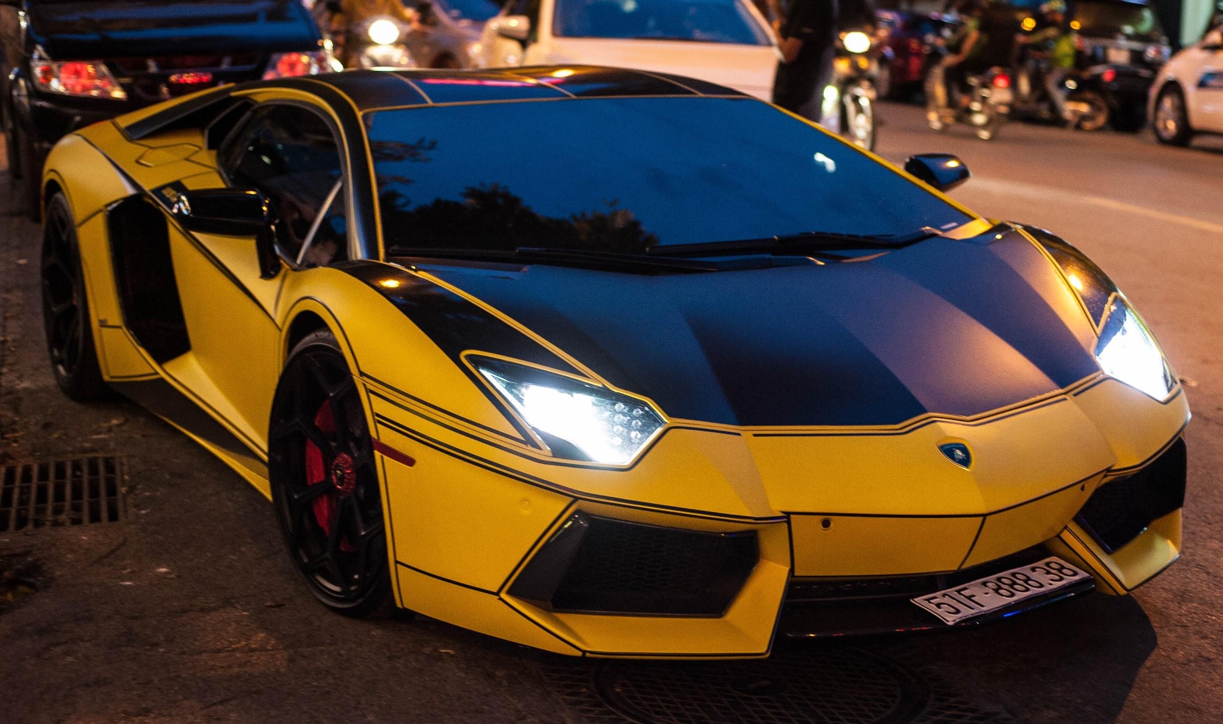 Lamborghini Aventador chinh hang dau tien anh 10