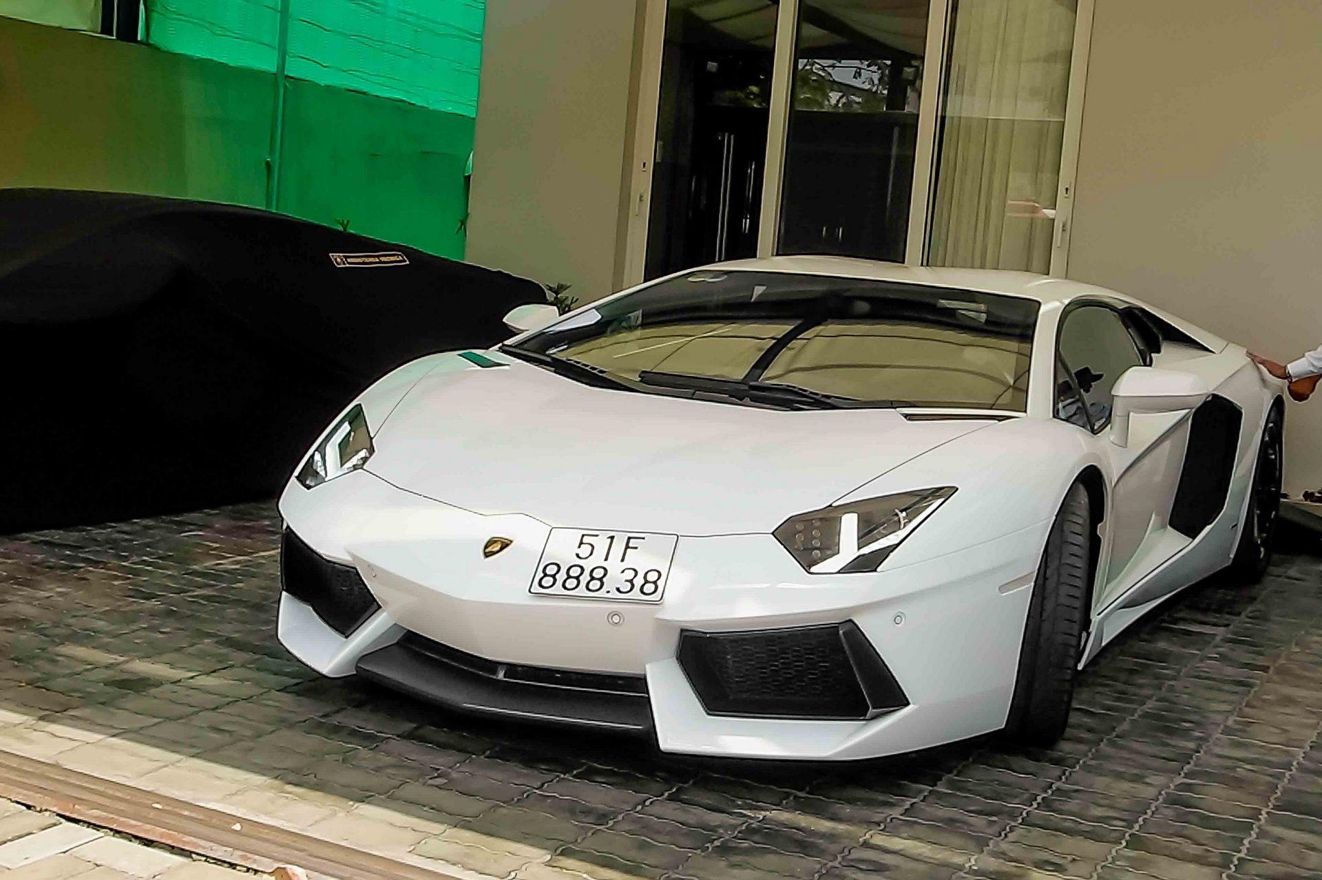 Lamborghini Aventador chinh hang dau tien anh 3