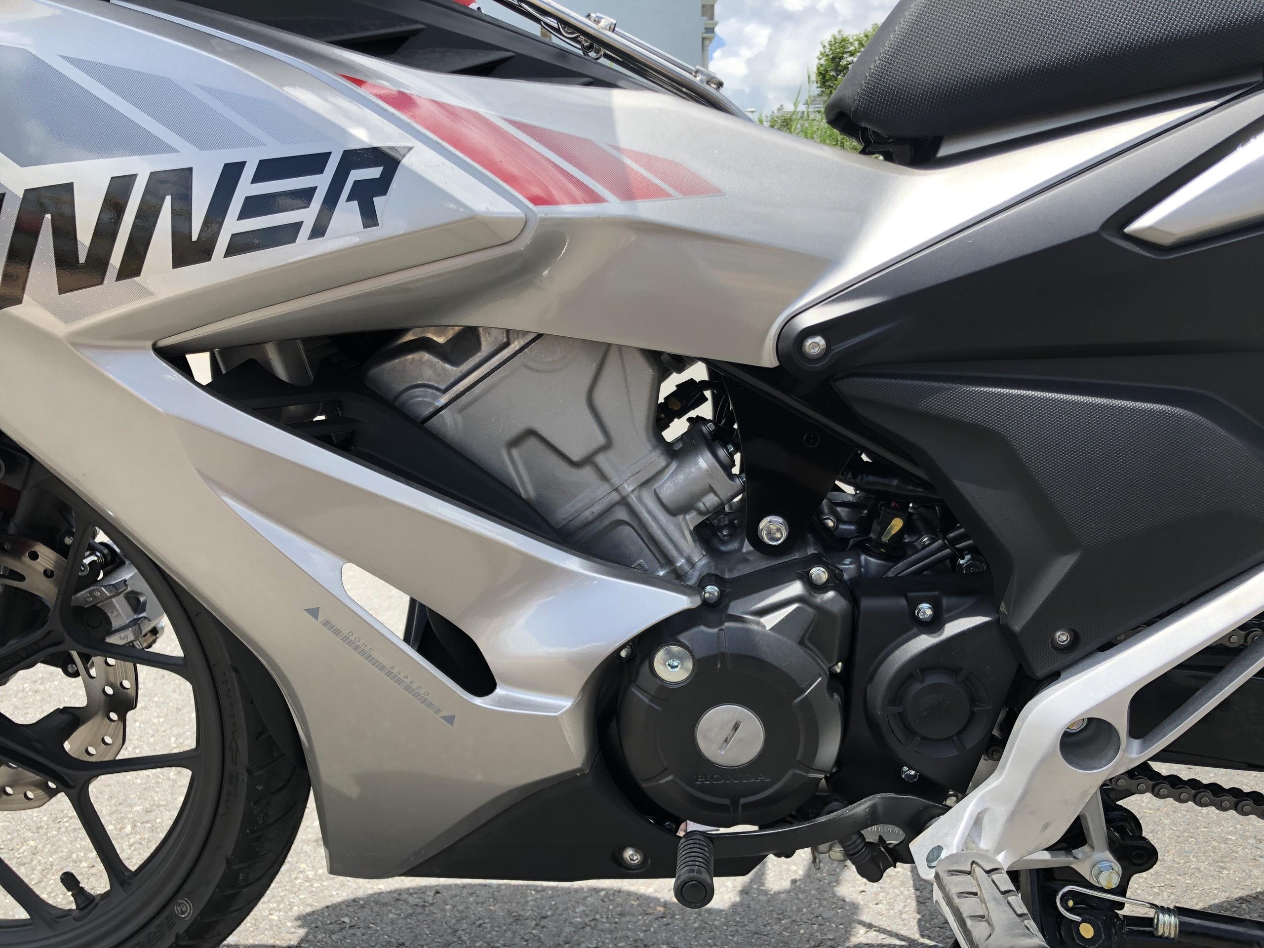 Honda Winner X xuat hien tieng keu la ben trong dong co hinh anh