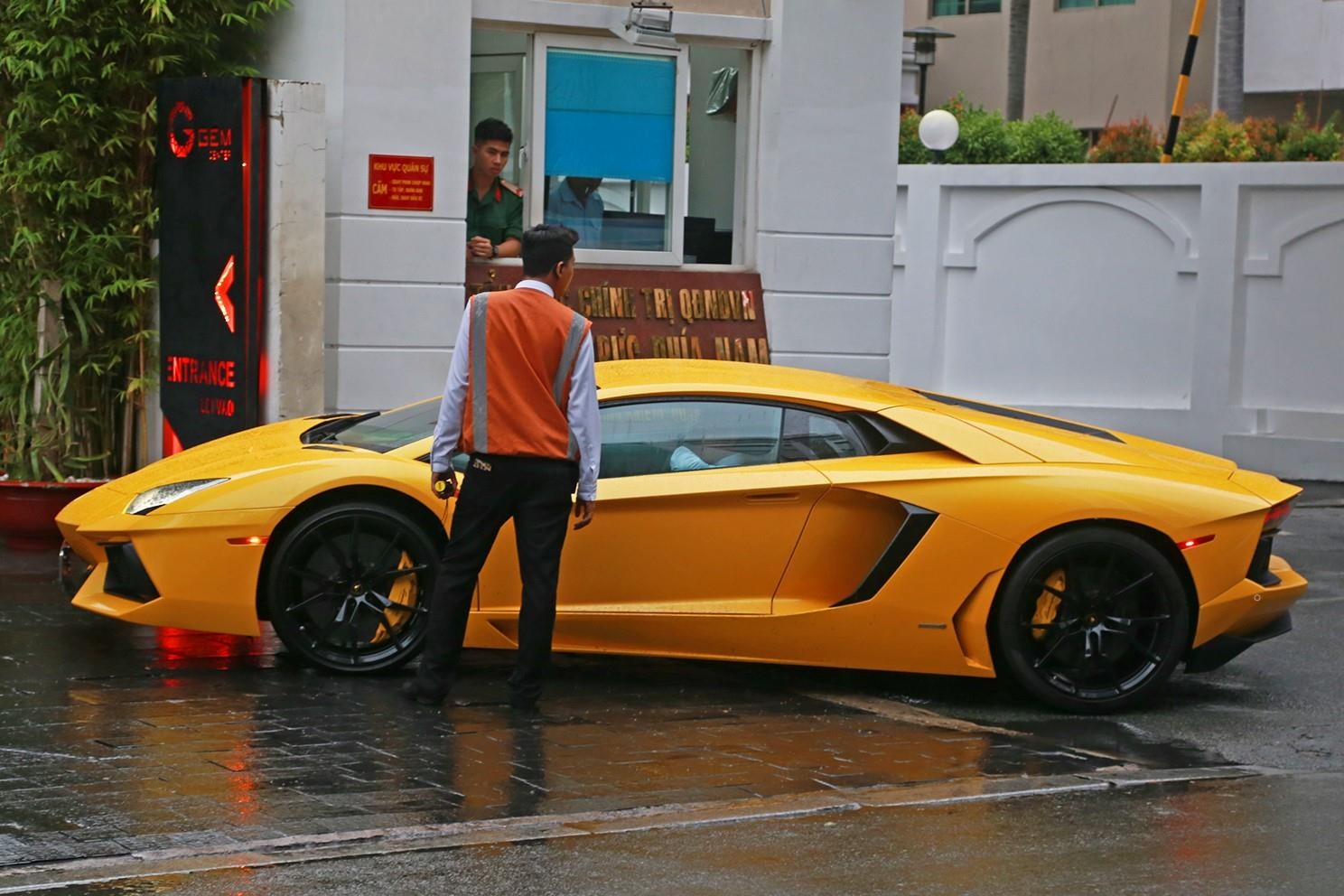 Lamborghini Aventador dau tien Viet Nam anh 3