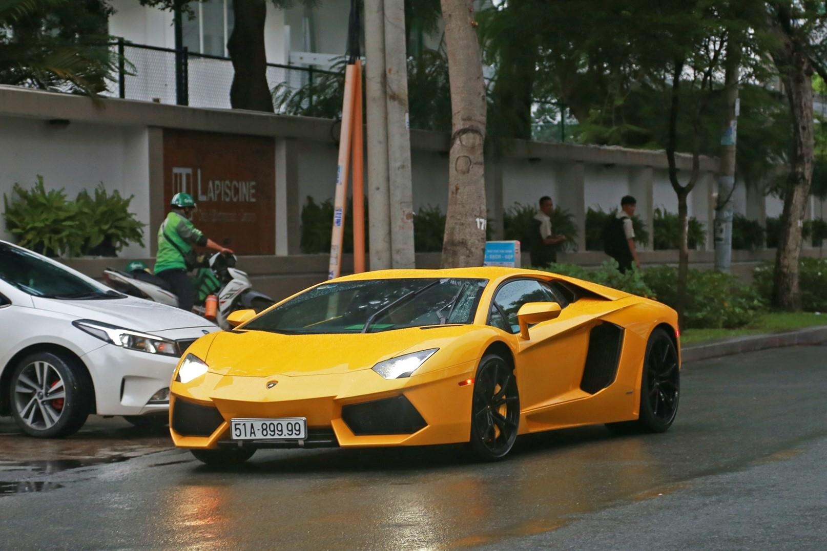 Lamborghini Aventador dau tien Viet Nam anh 1