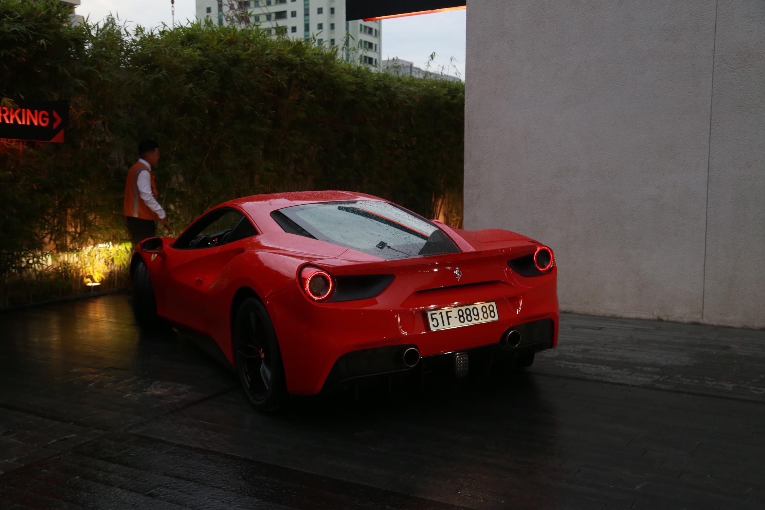 Sieu xe Ferrari 488 GTB Tuan Hung anh 2