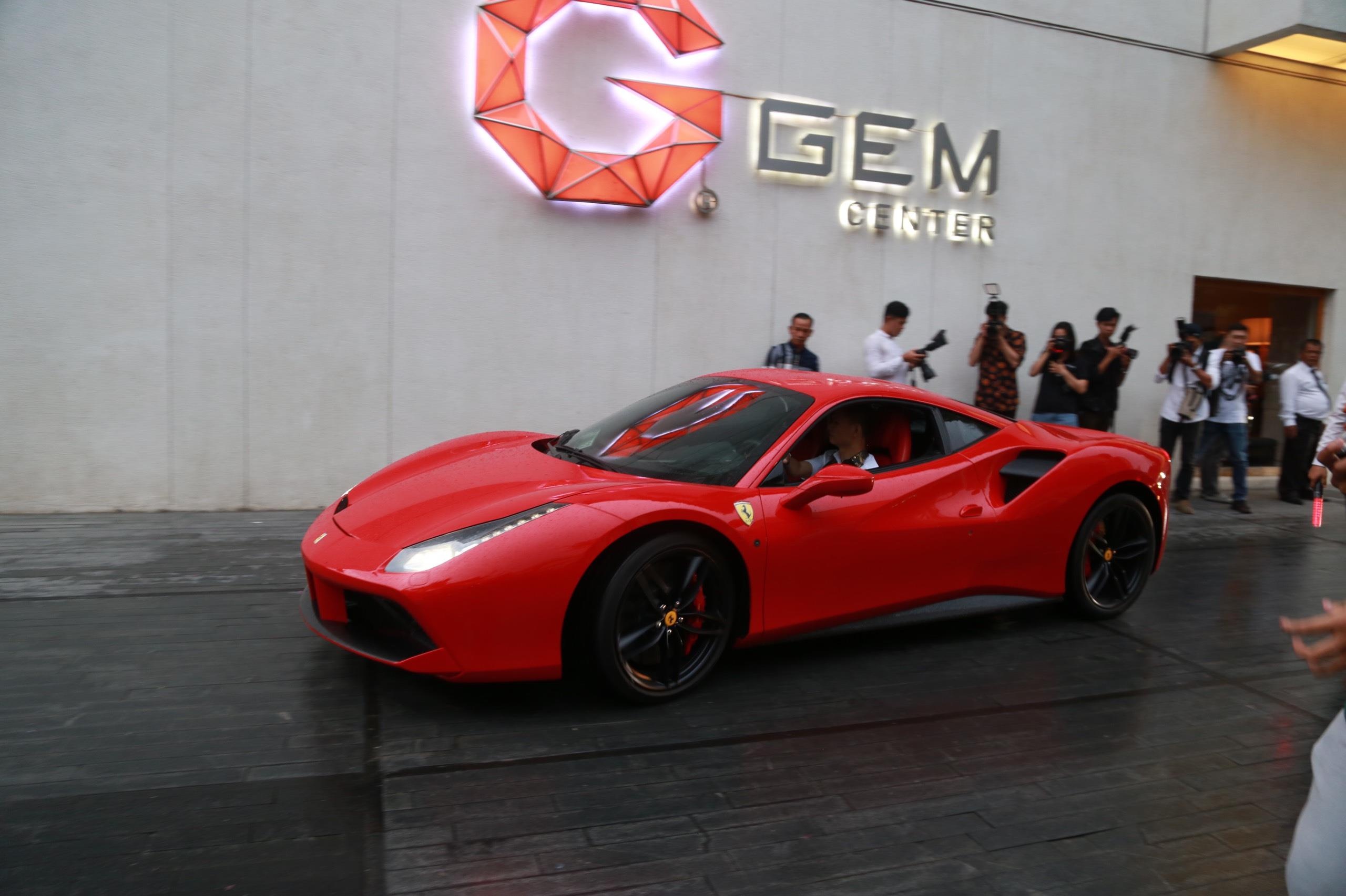Sieu xe Ferrari 488 GTB Tuan Hung anh 1