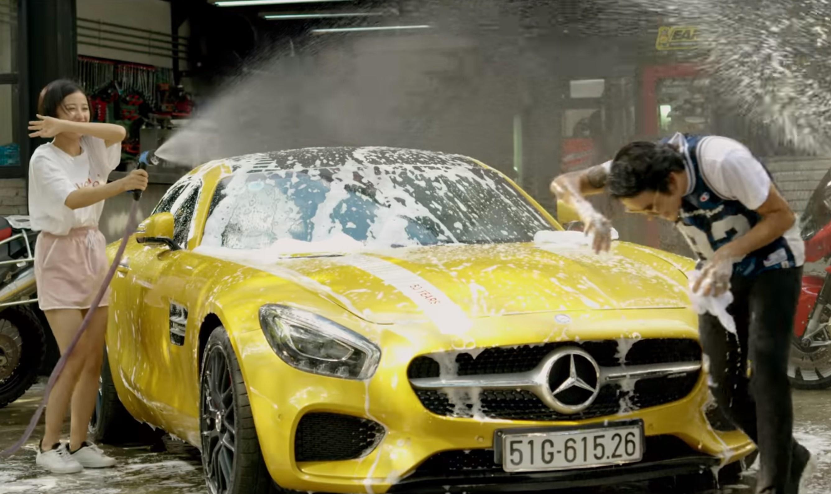 Nhung ca si Viet dem sieu xe vao MV anh 3