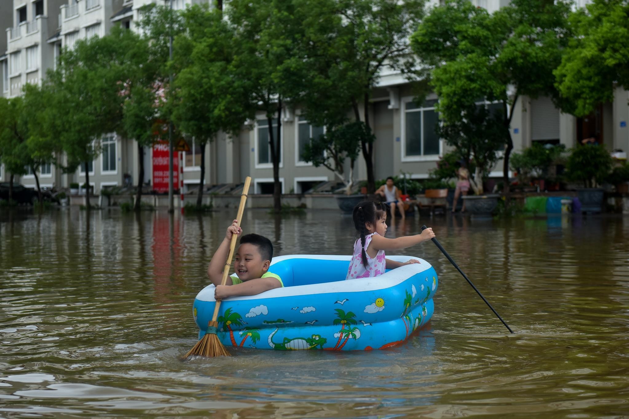 Cac phuong tien su dung khi ngap lut anh 1