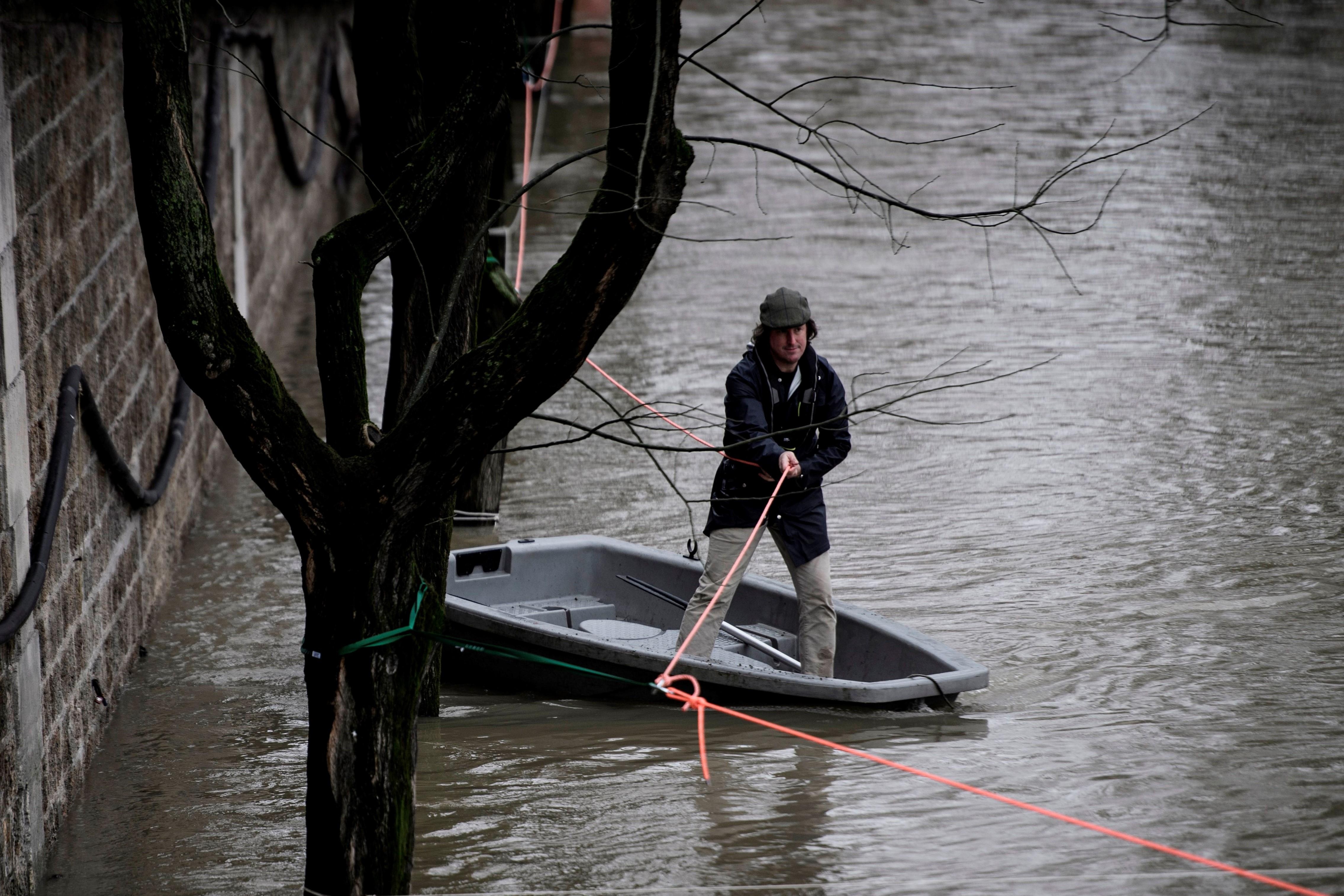 Cac phuong tien su dung khi ngap lut anh 4