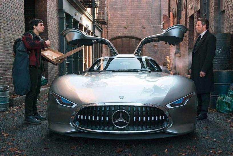 Nhung mau xe bieu tuong cua cac sieu anh hung hinh anh