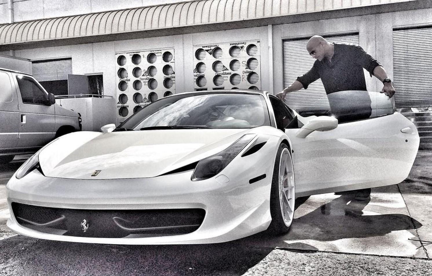 Bo suu tap xe cua The Rock anh 7