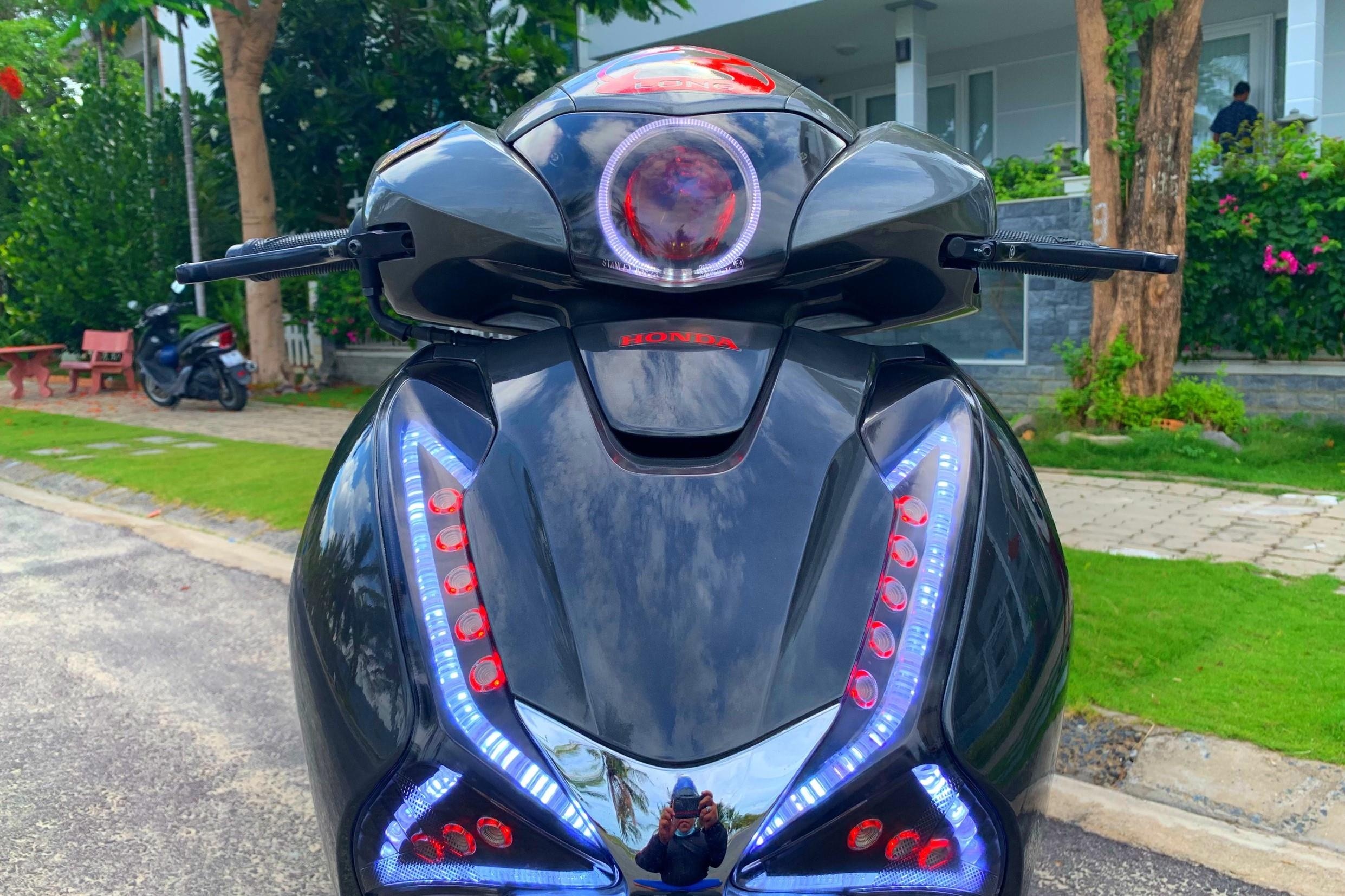 Honda SH 150i do 300 trieu anh 5