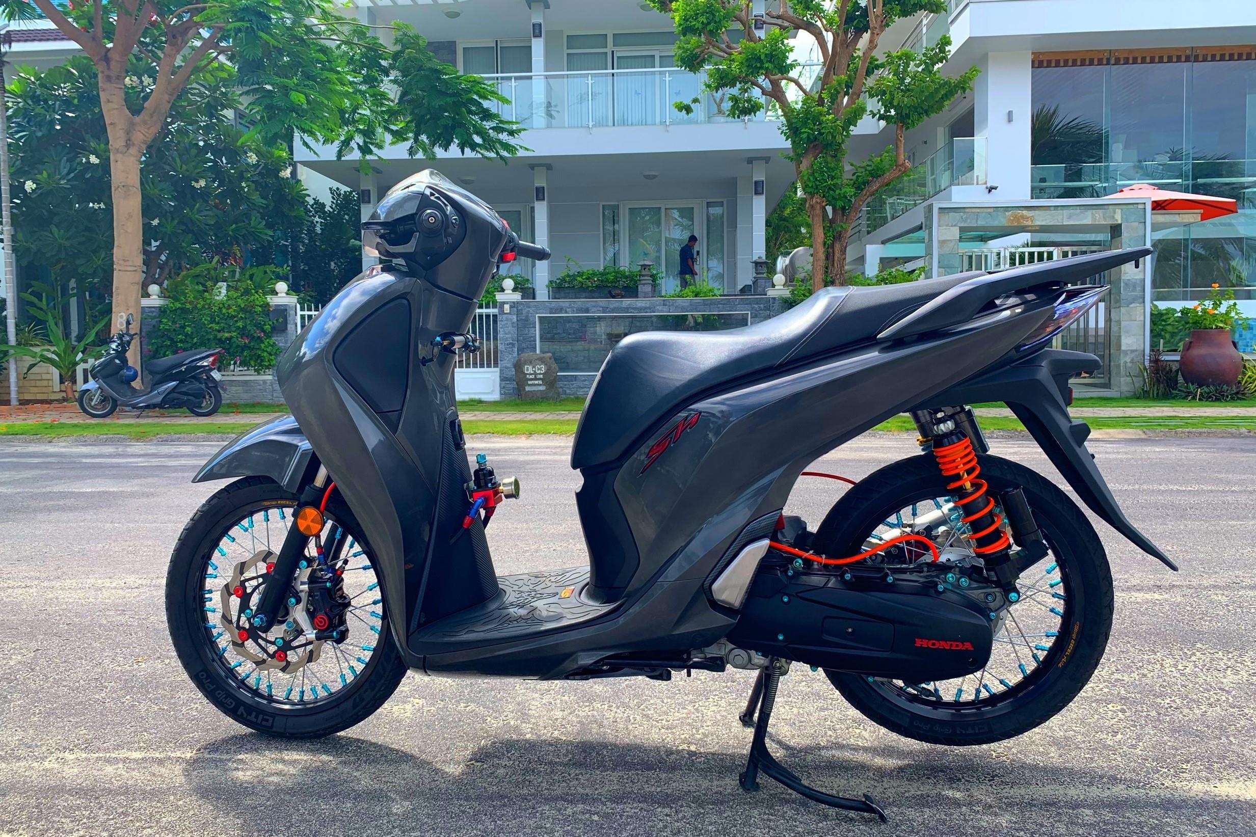 Honda SH 150i do 300 trieu anh 12