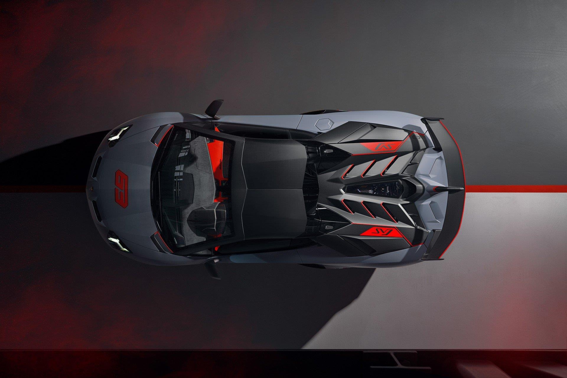 Lamborghini ra mat 2 phien ban dac biet anh 5