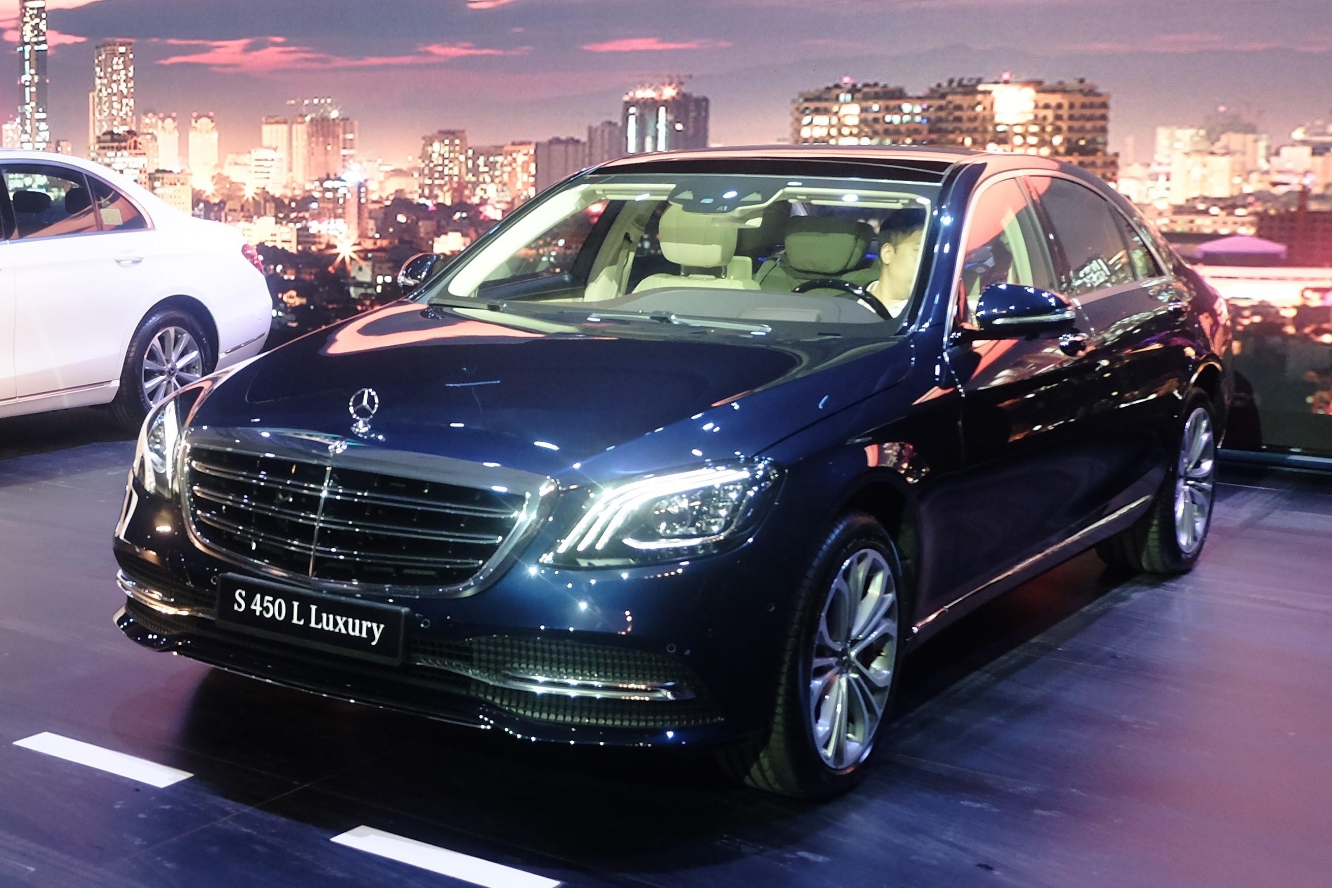 Xe sang 5 ty cua Quoc Truong 'Ve nha di con' co gi dac biet? hinh anh