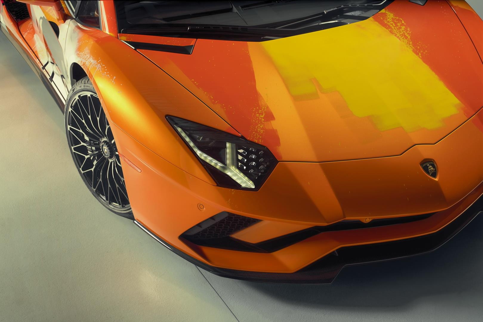 Lamborghini Aventador S ve tay anh 8