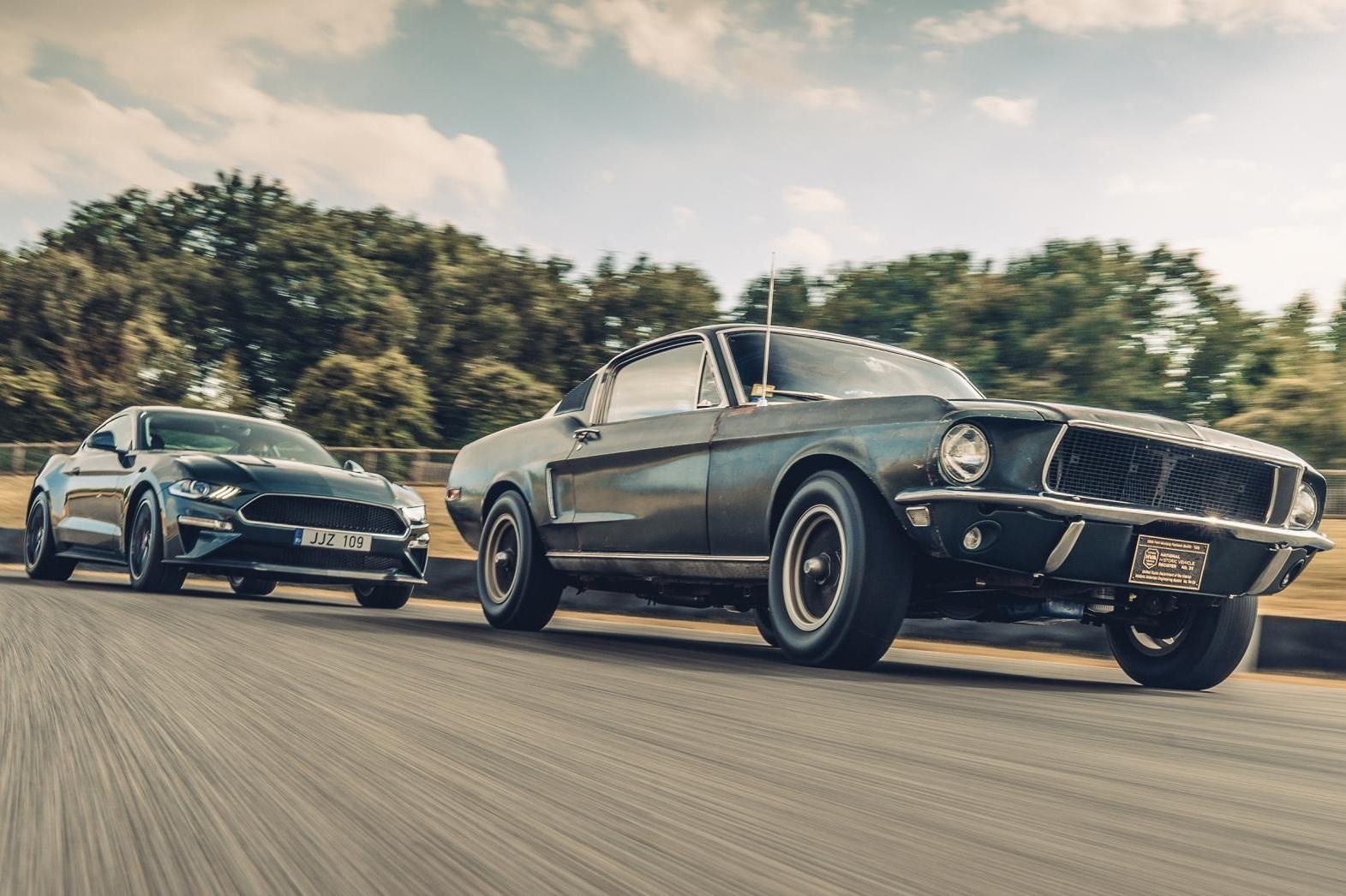 Ford Mustang GT 'dong nat' co gia hon 1 trieu USD hinh anh