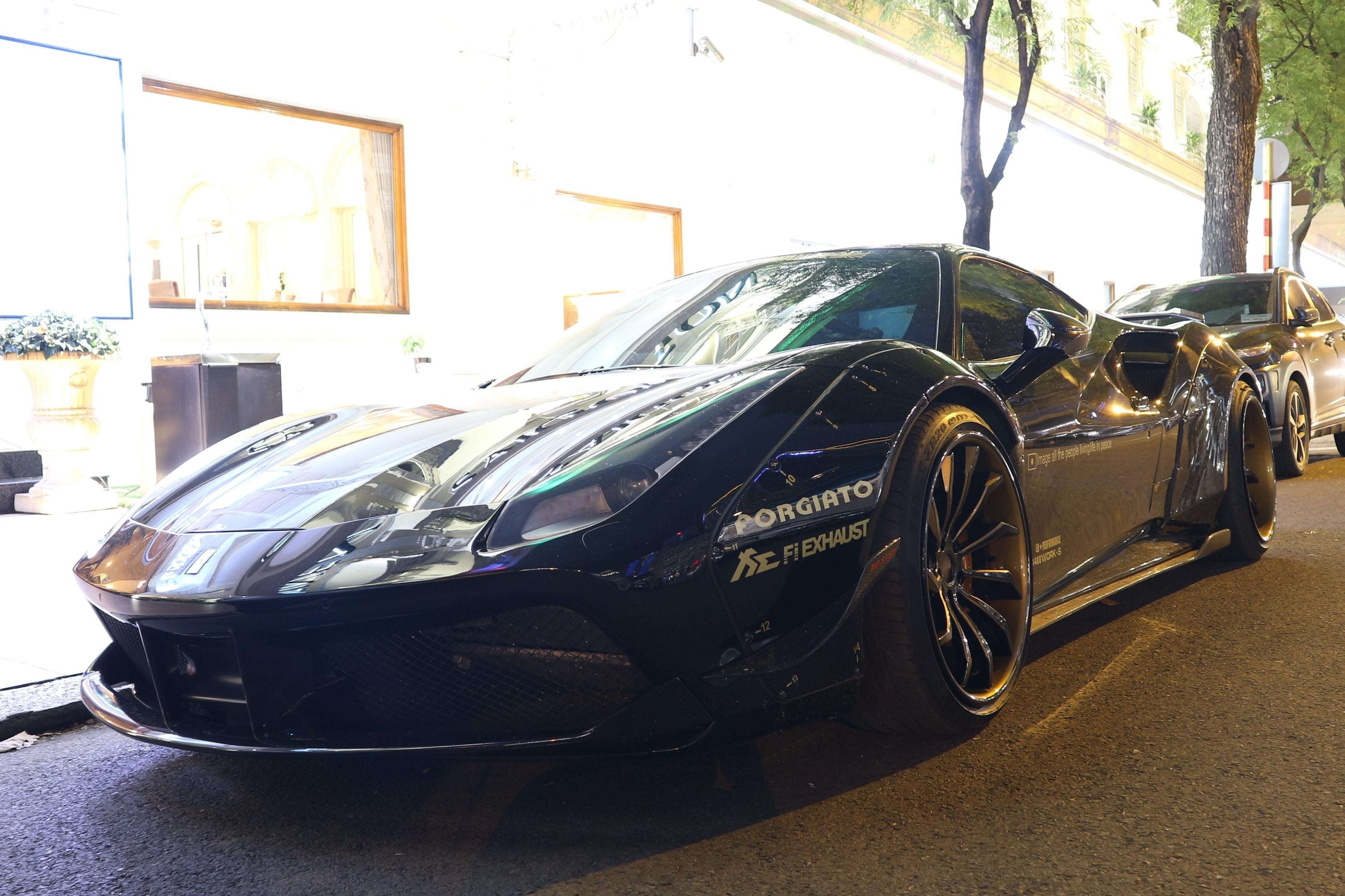 Can canh sieu xe Ferrari 488 GTB do anh 7
