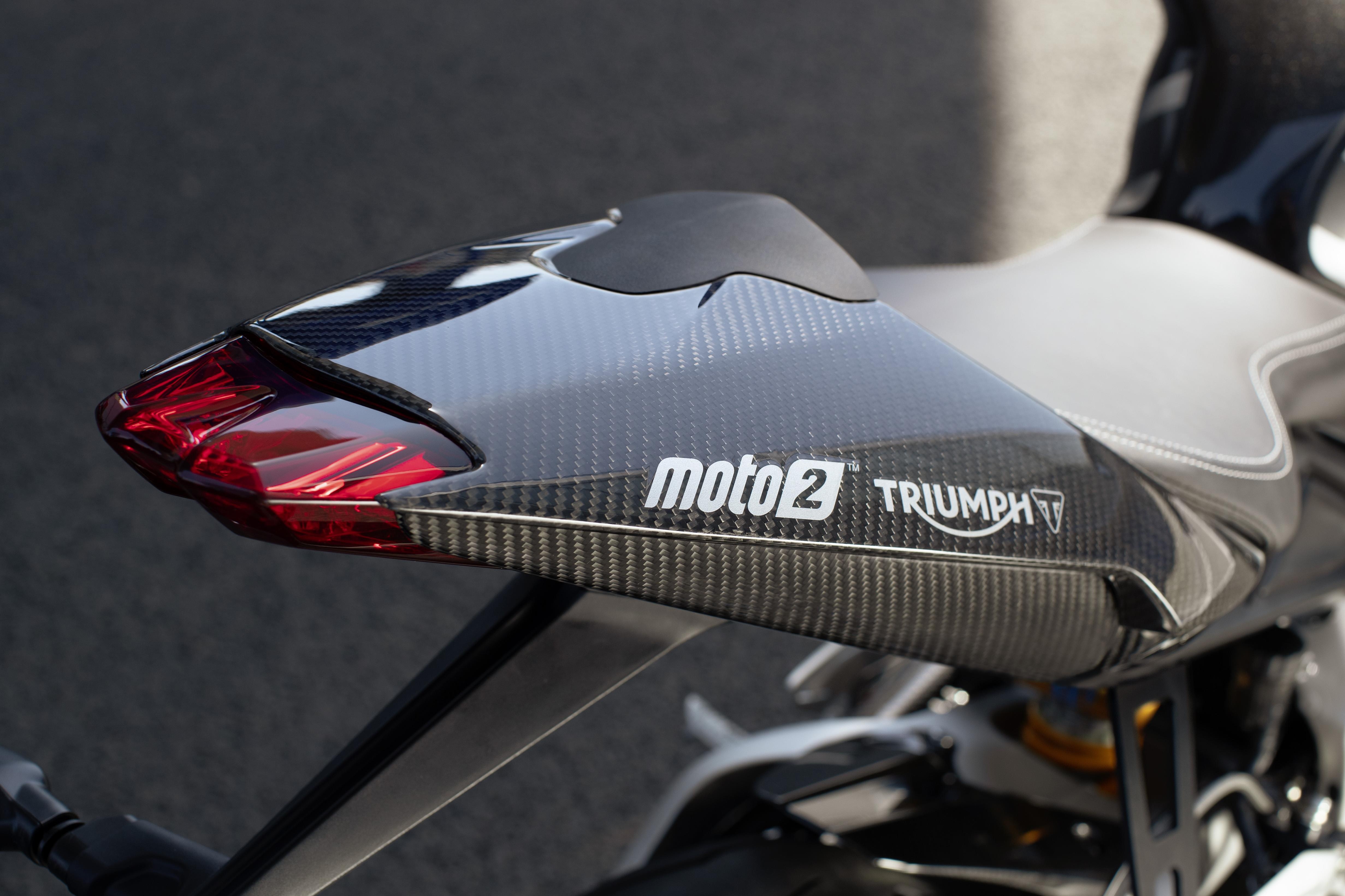 Triumph Daytona Moto2 765 Limited Edition ra mat anh 5