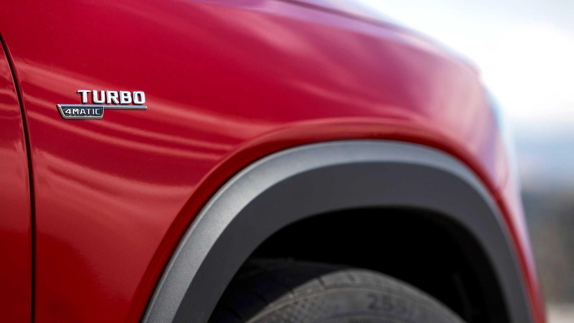 Mercedes-AMG GLB 35 ra mat anh 8