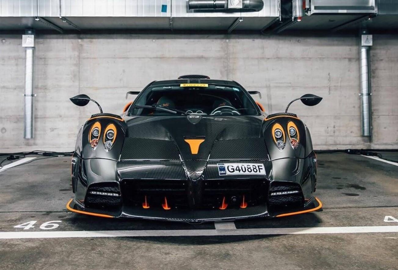 Pagani Huayra Imola ra mat anh 4