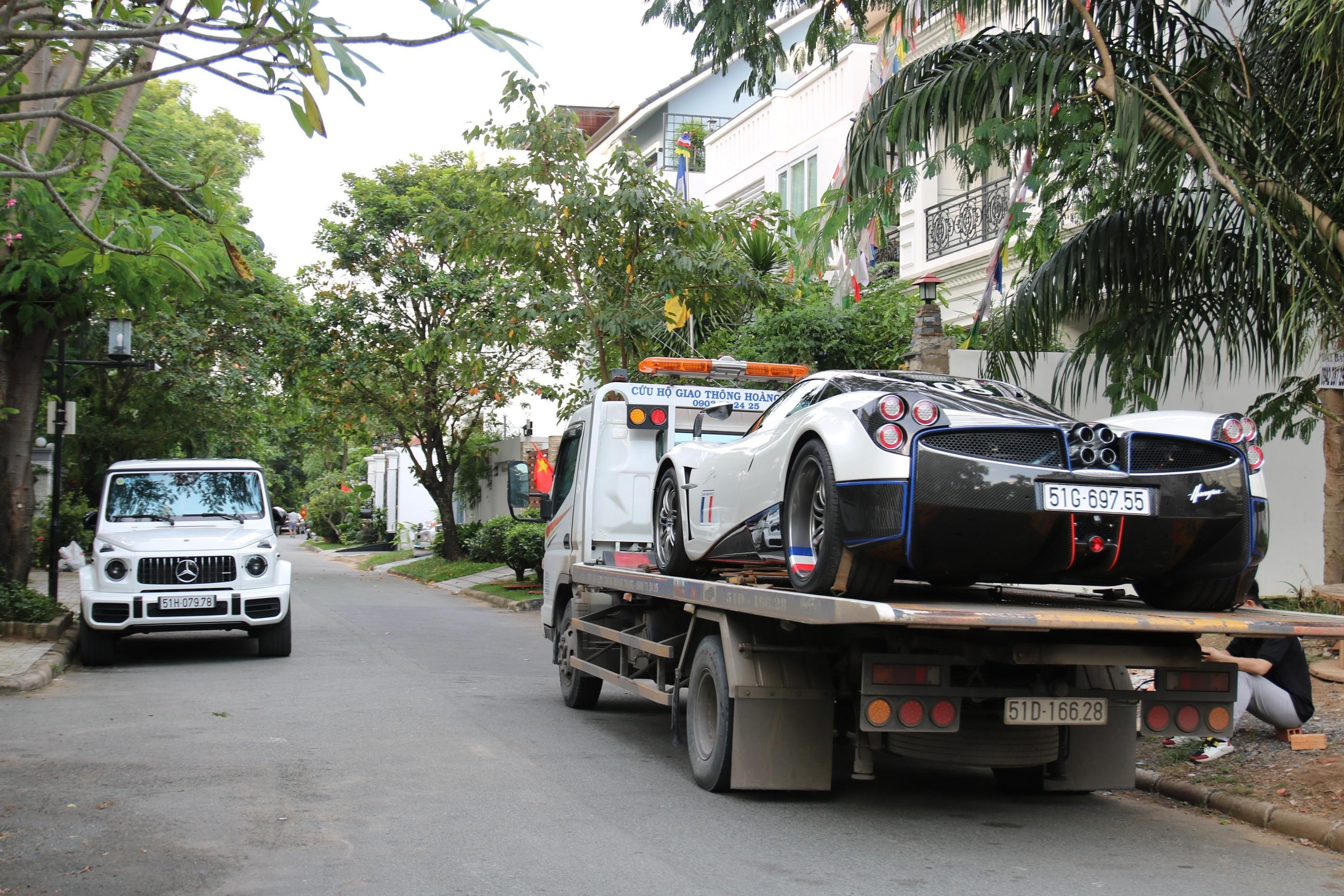 Minh Nhua mang dan xe vao dam cuoi anh 4