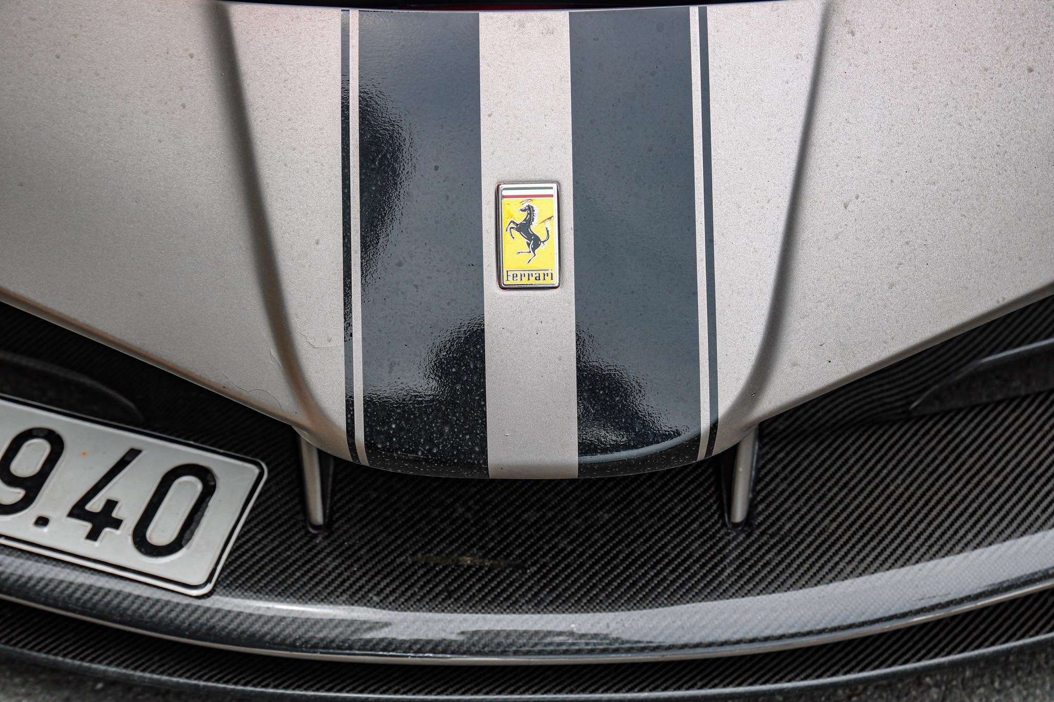 Can canh Ferrari 488 GTB do SVR anh 3