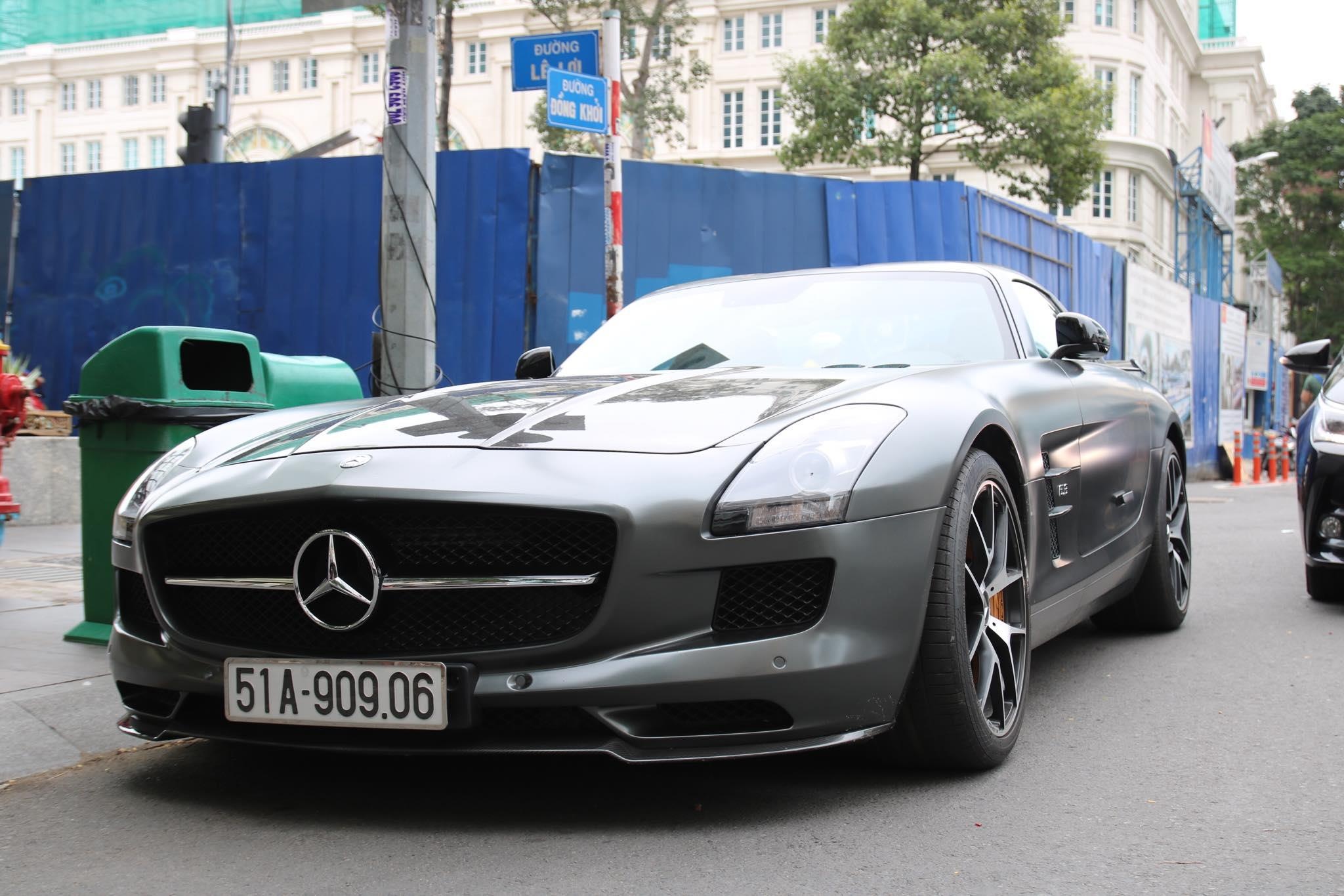 Mercedes-Benz SLS AMG GT Final Editon tai xuat anh 1
