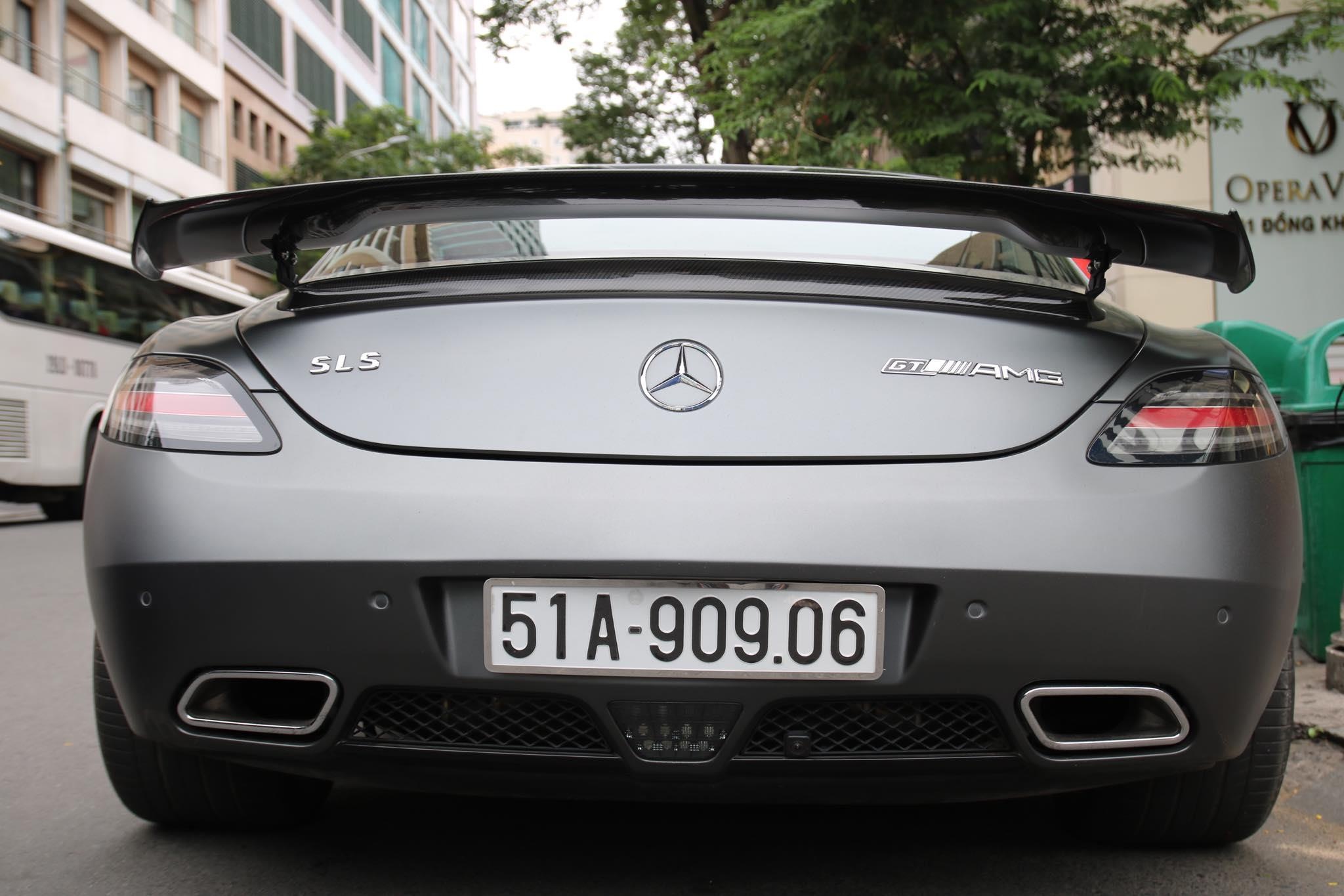 Mercedes-Benz SLS AMG GT Final Editon tai xuat anh 4