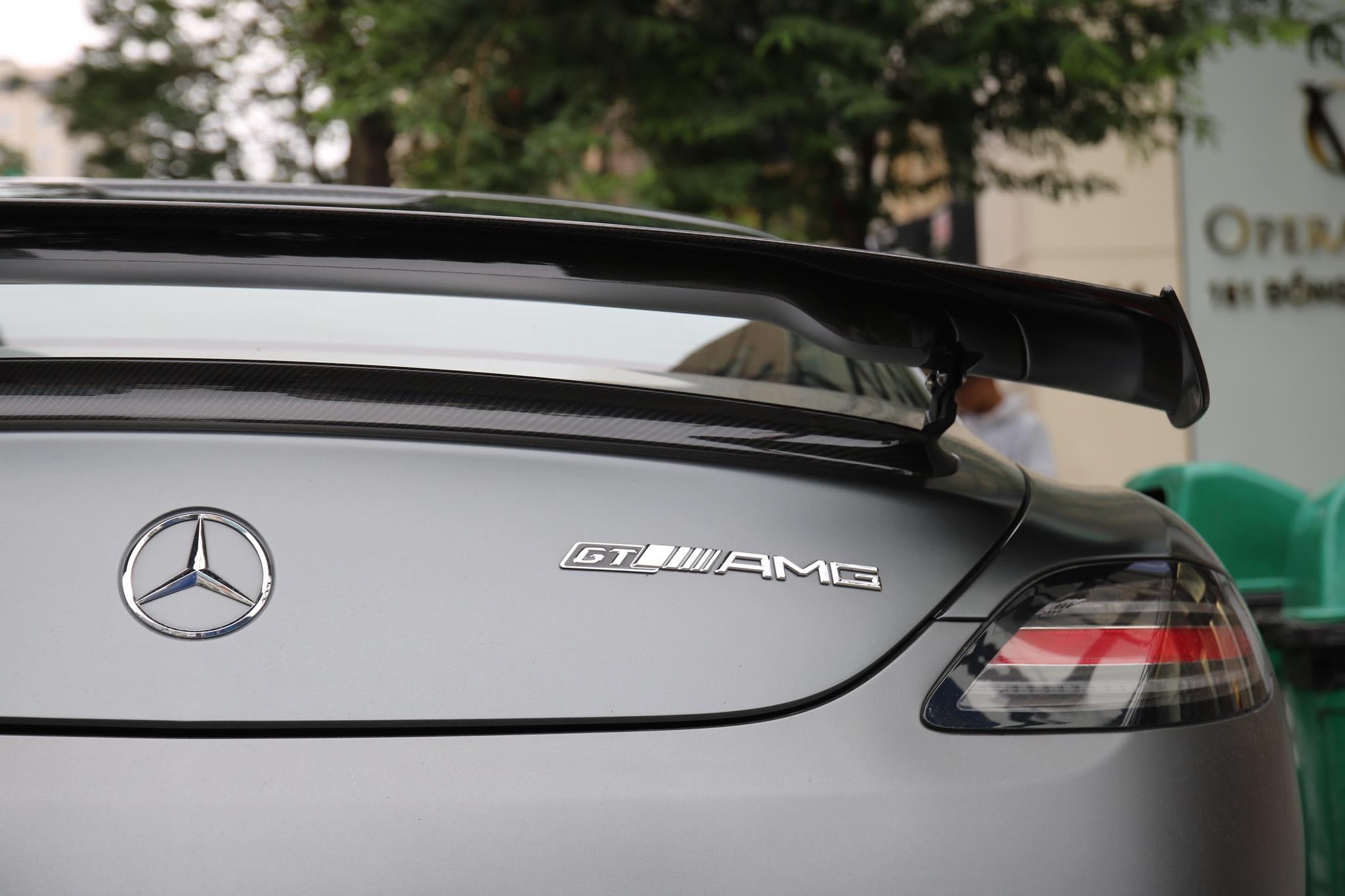 Mercedes-Benz SLS AMG GT Final Editon tai xuat anh 8