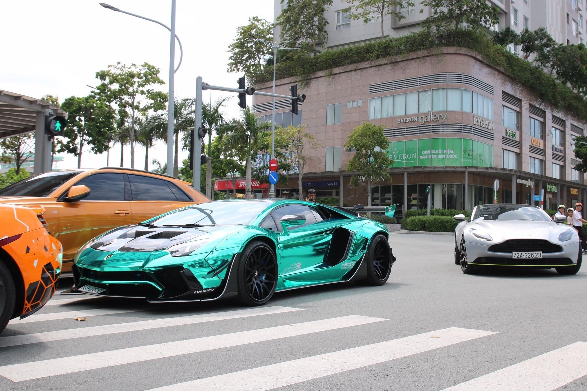 Hon 20 sieu xe tap trung anh 6