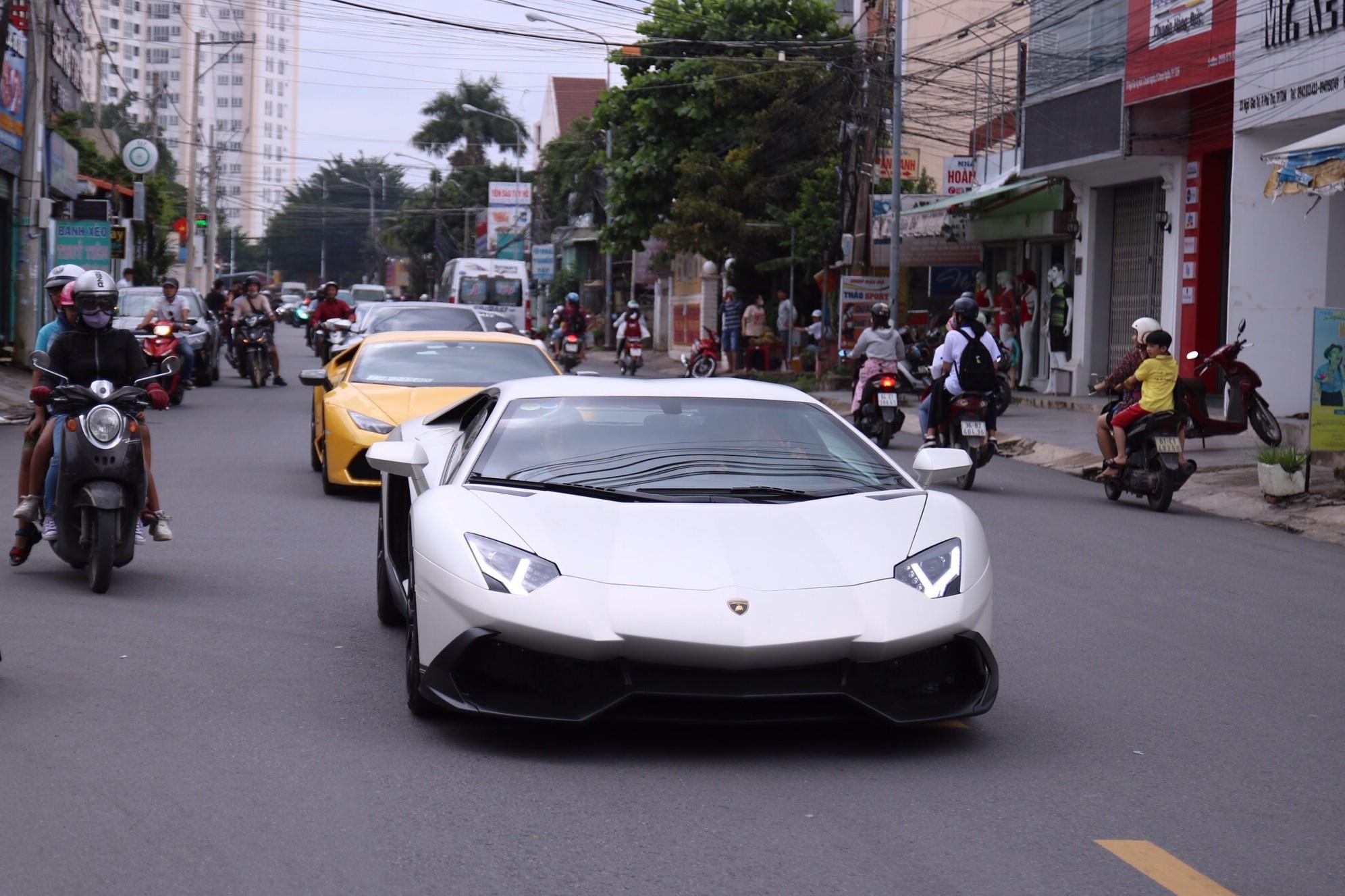 Hon 20 sieu xe tap trung anh 7