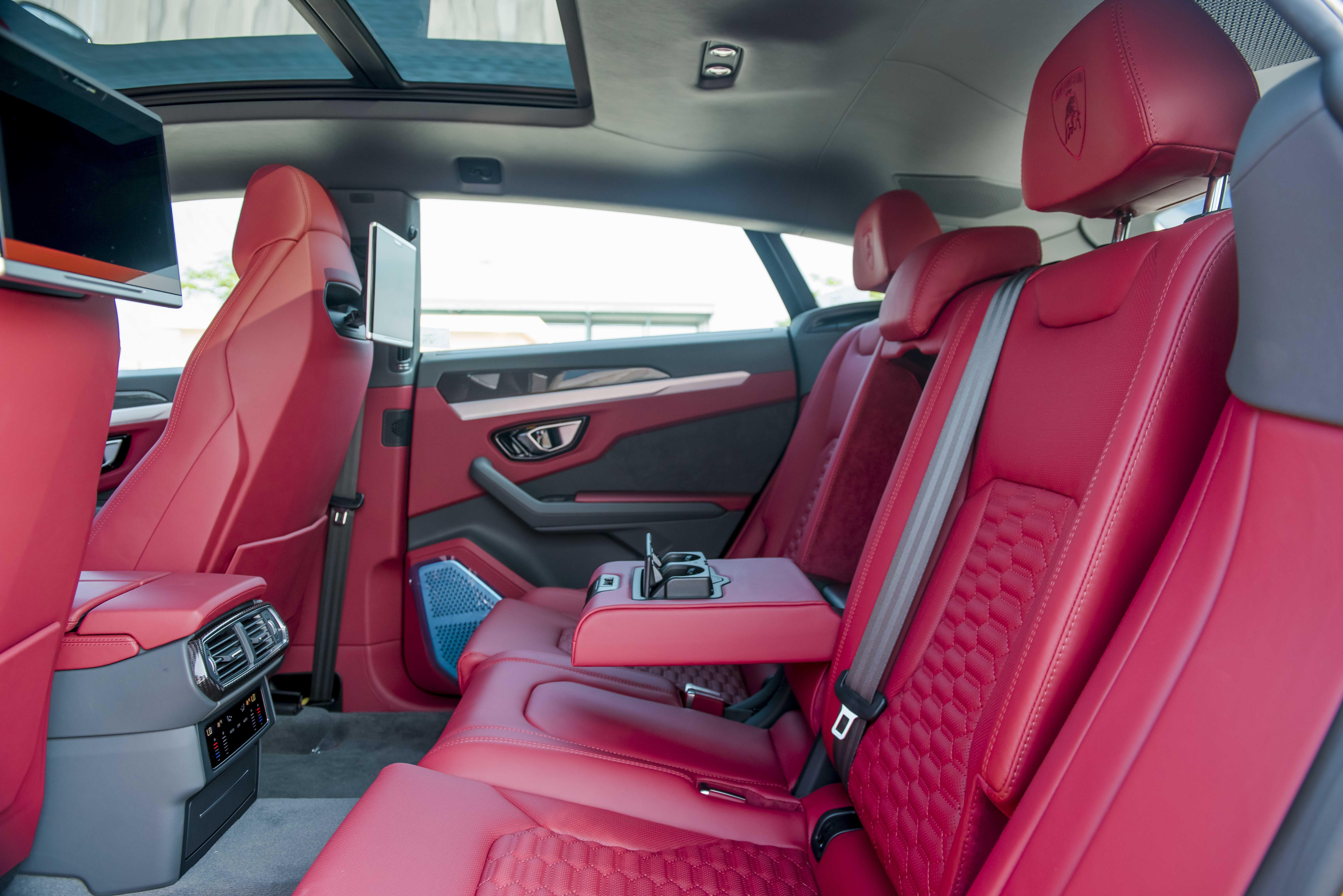 Sieu SUV Lamborghini Urus chinh hang anh 11