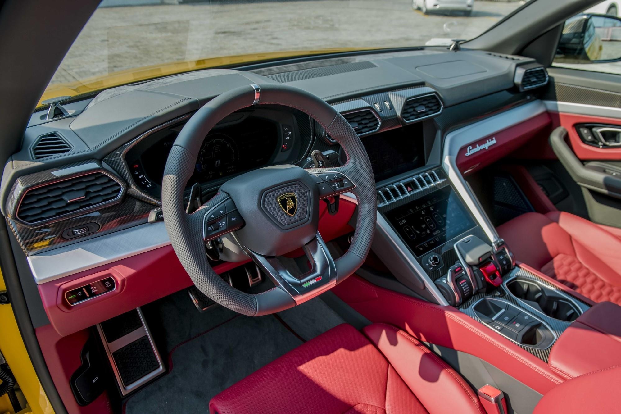 Sieu SUV Lamborghini Urus chinh hang anh 18