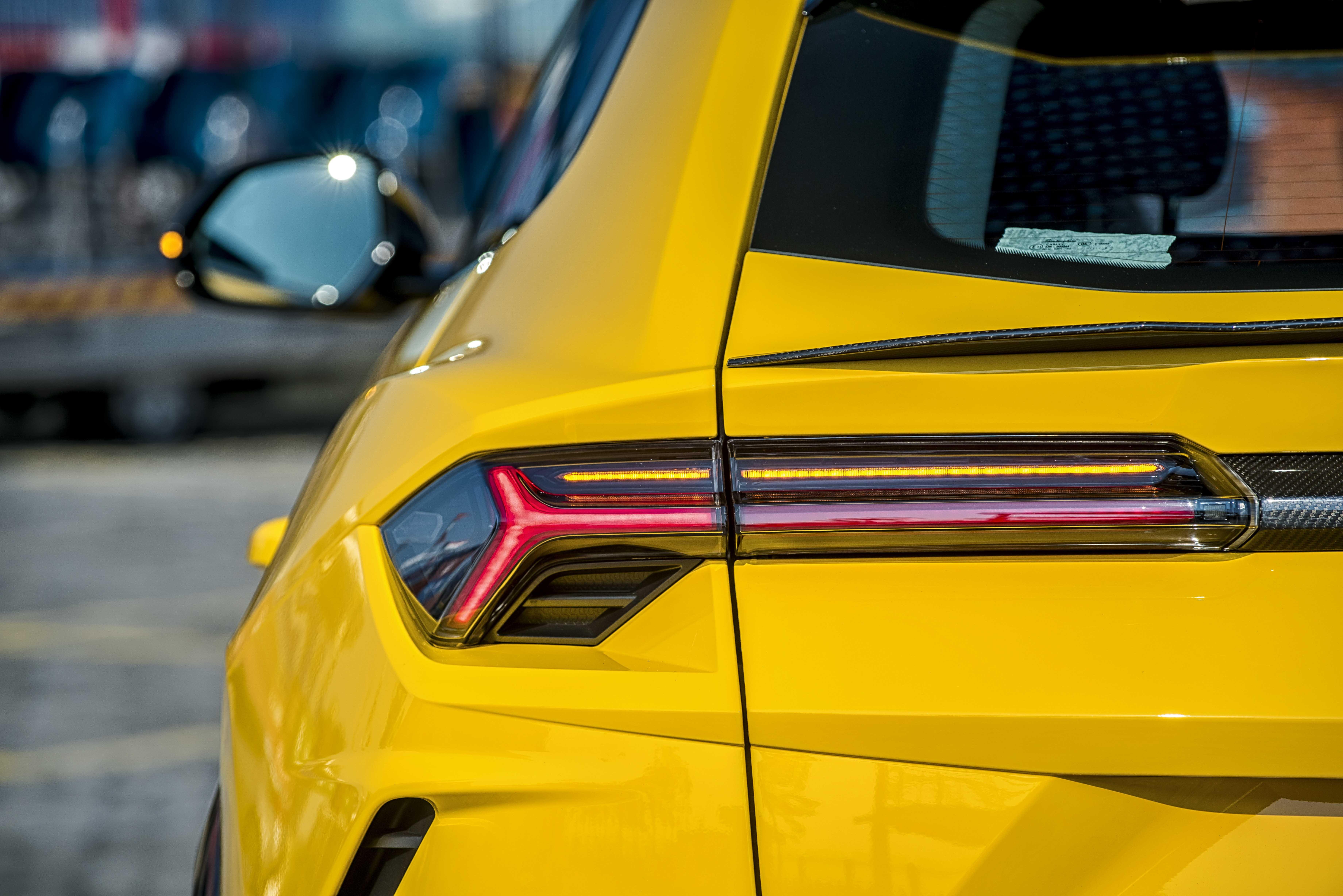 Sieu SUV Lamborghini Urus chinh hang anh 23