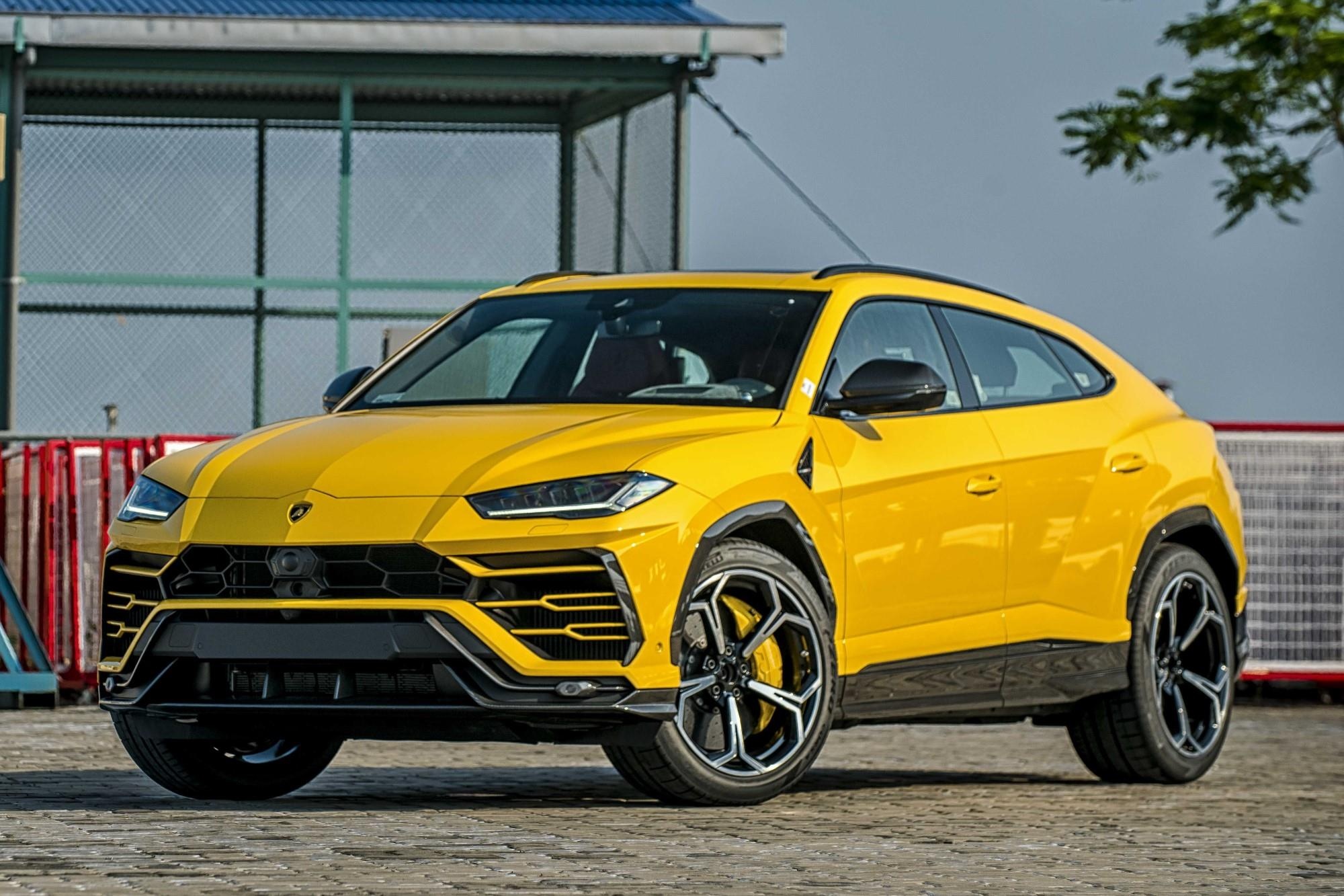 Sieu SUV Lamborghini Urus chinh hang thu 3 cap ben VN hinh anh