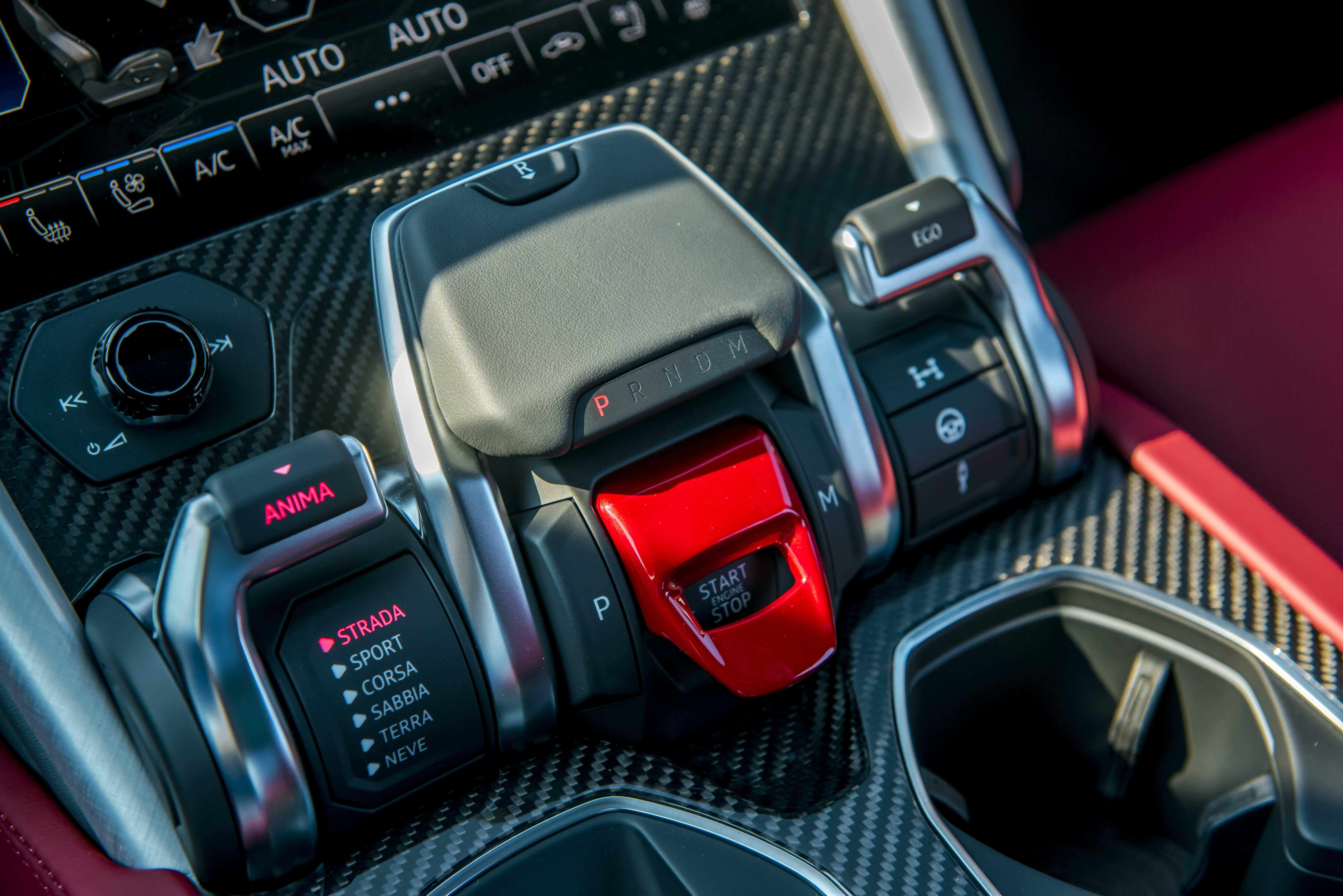 Sieu SUV Lamborghini Urus chinh hang anh 17