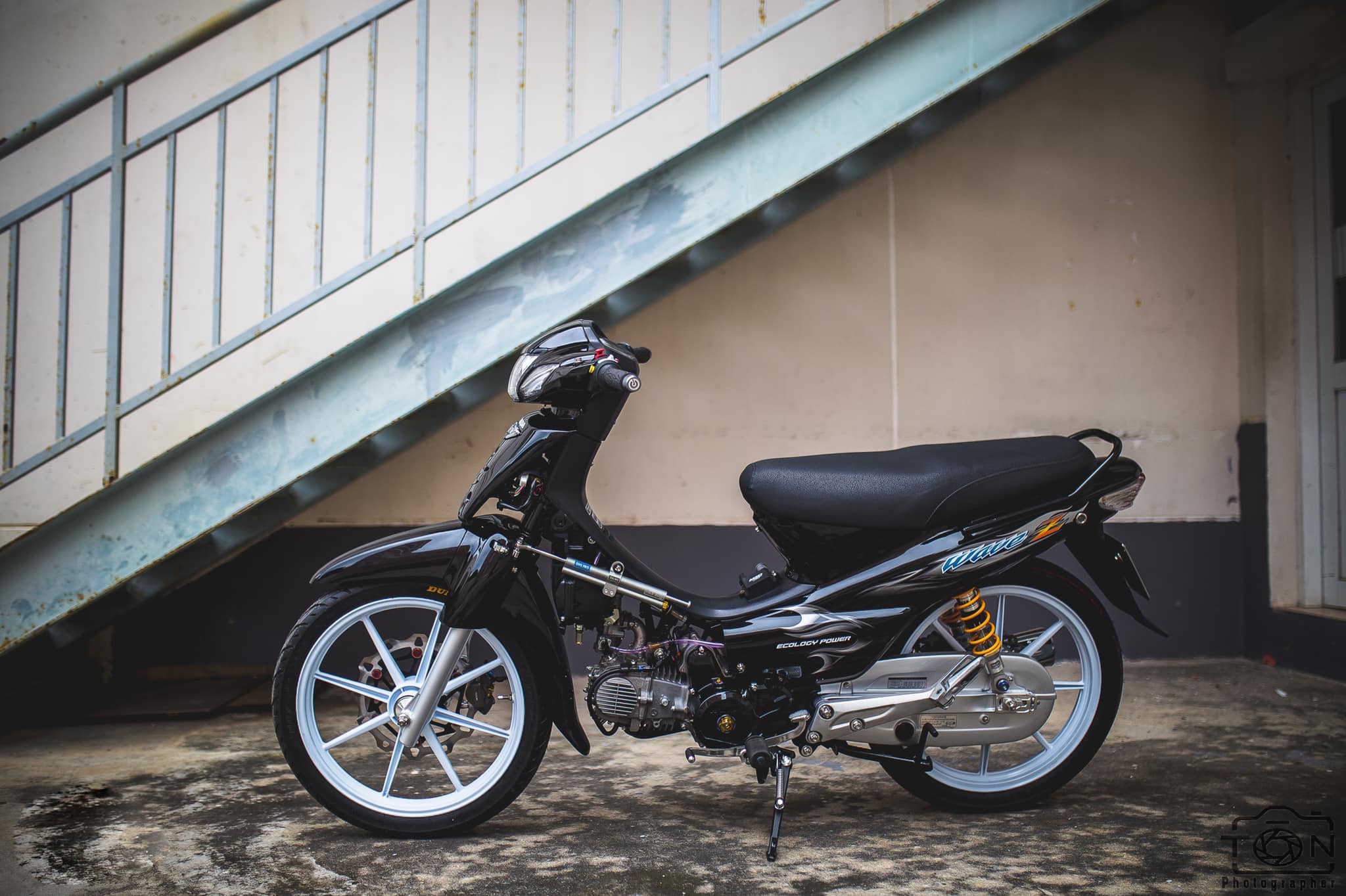 Huyen thoai Honda Wave do 100 trieu anh 4