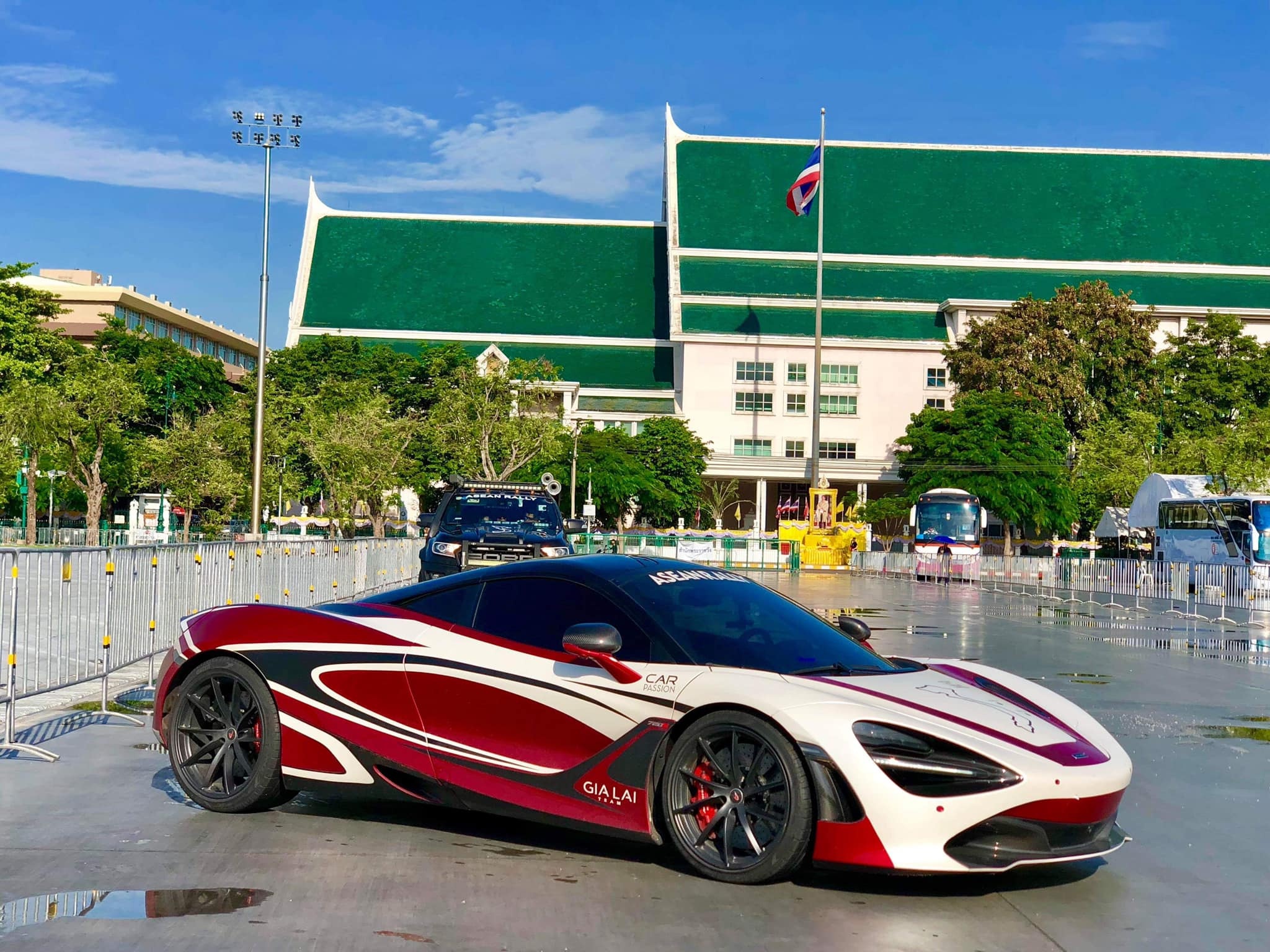McLaren 720S tiền trạm hành trình siêu xe đã về VN ảnh 9 McLaren 720S tien tram hanh trinh sieu xe da ve VN anh 9