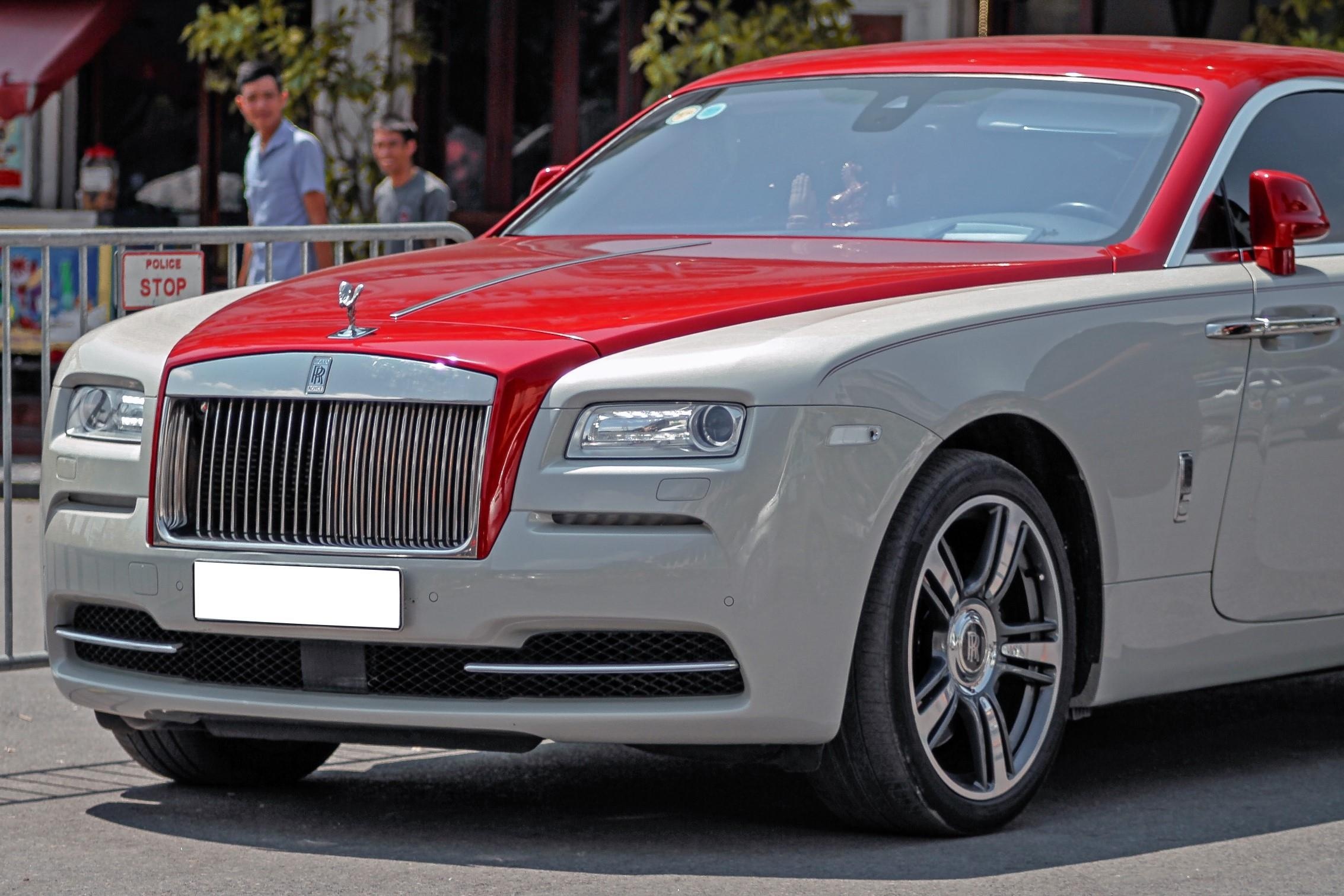 Coupe sieu sang Rolls-Royce Wraith phoi mau la dao pho Ha Noi hinh anh